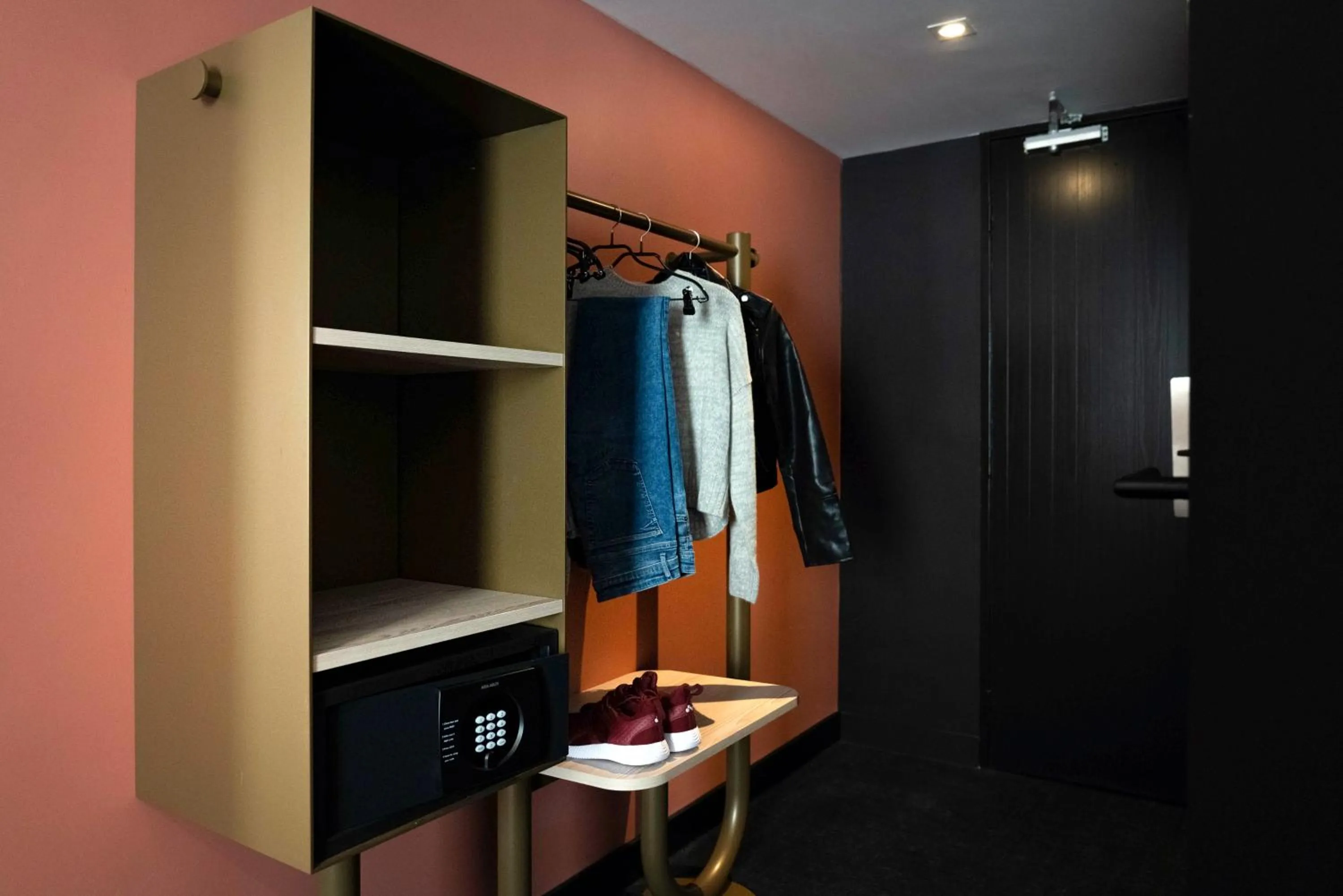 Bedroom in ibis Styles Paris Porte de Versailles - Mairie d'Issy