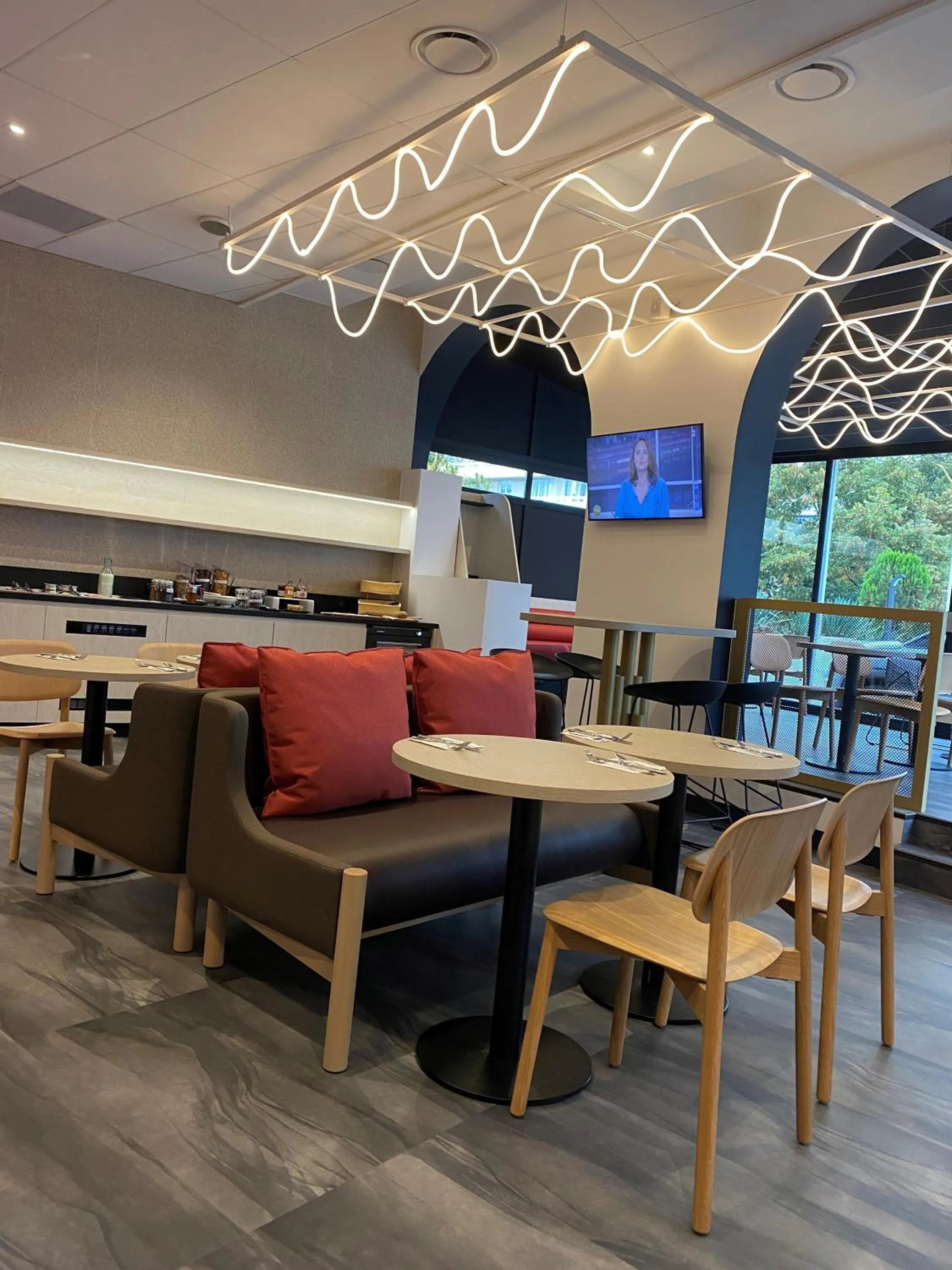 Seating area in ibis Styles Paris Porte de Versailles - Mairie d'Issy