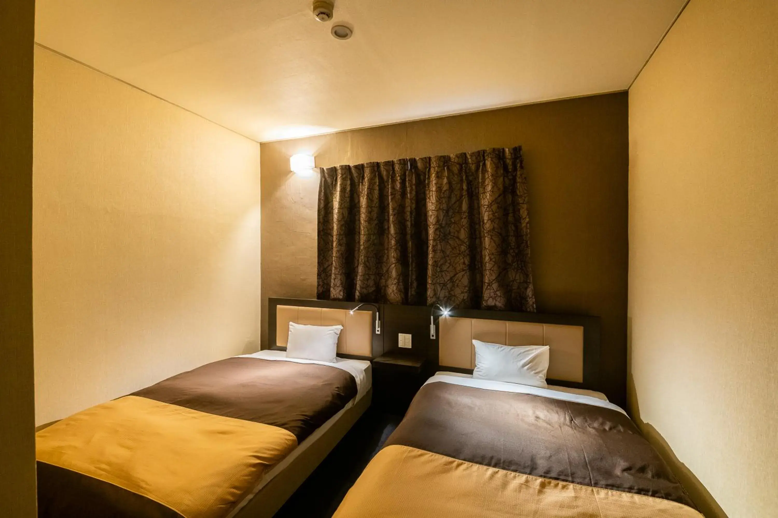 Standard Twin Room - Smoking in Kyoto Central Inn Standard Twin Room - Smoking in Kyoto Central Inn