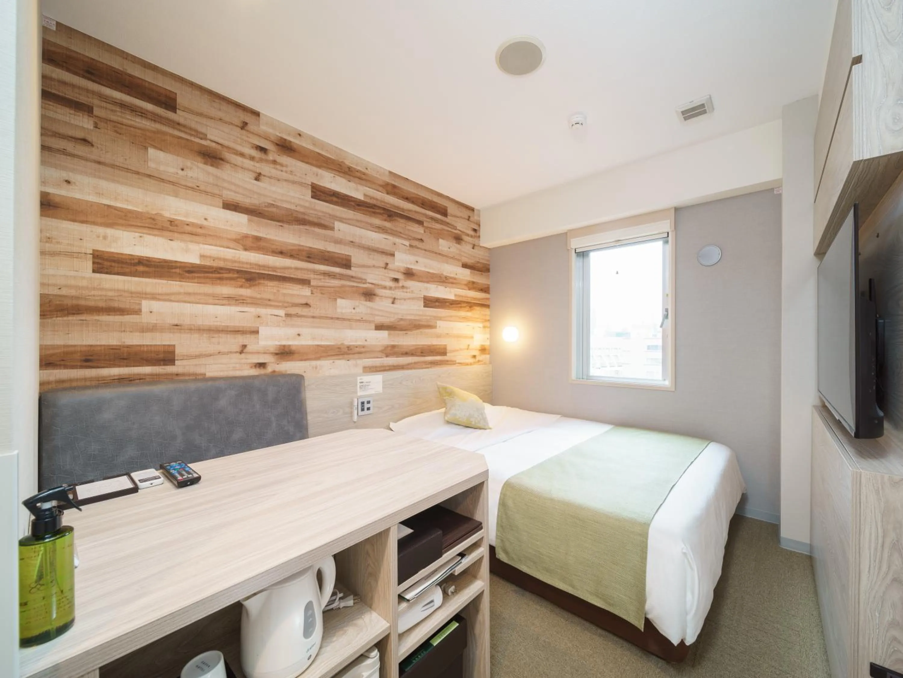 Bed in Super Hotel Sendai Hirose Dori