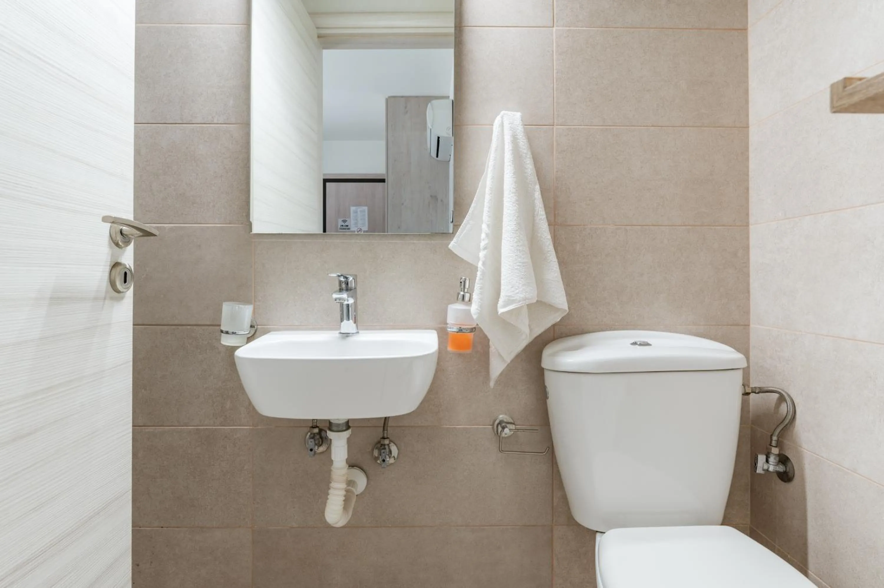 Toilet in Elvita Apartments 3