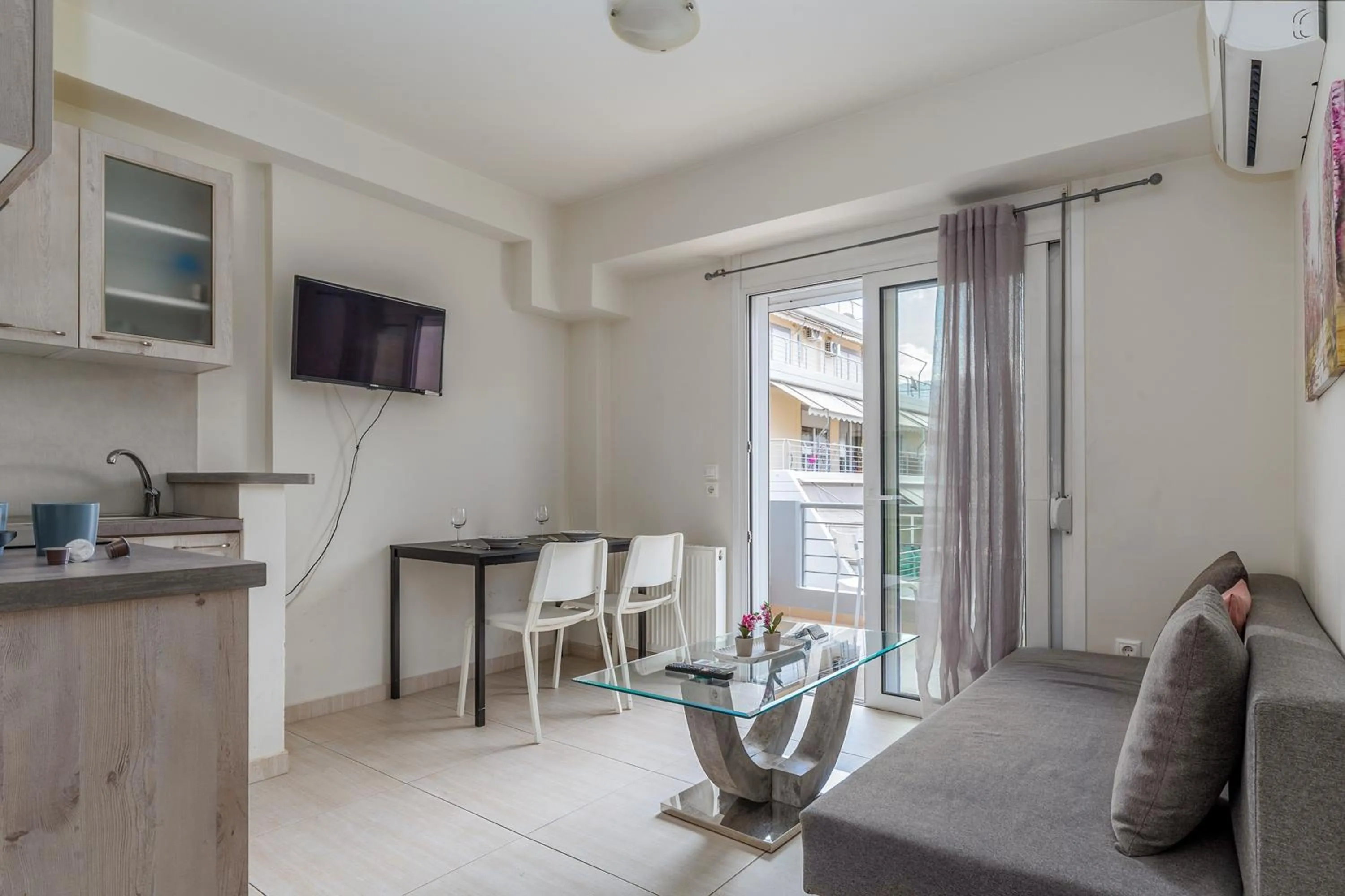 Living room in Elvita Apartments 3