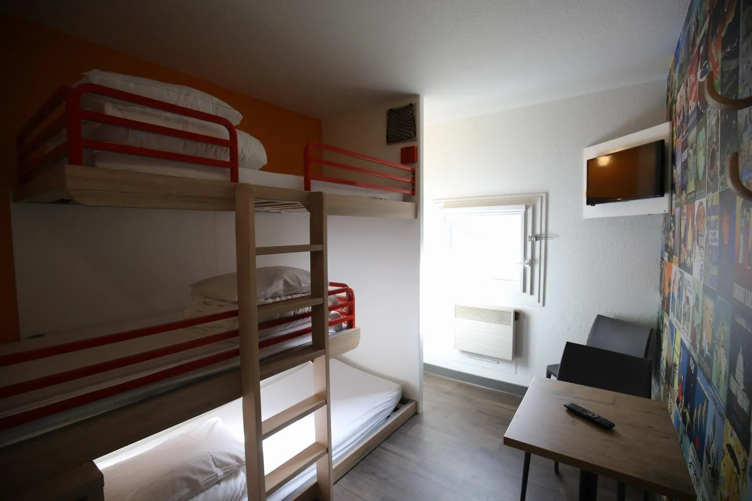 bunk bed, Bed in hotelF1 Lyon Saint Priest