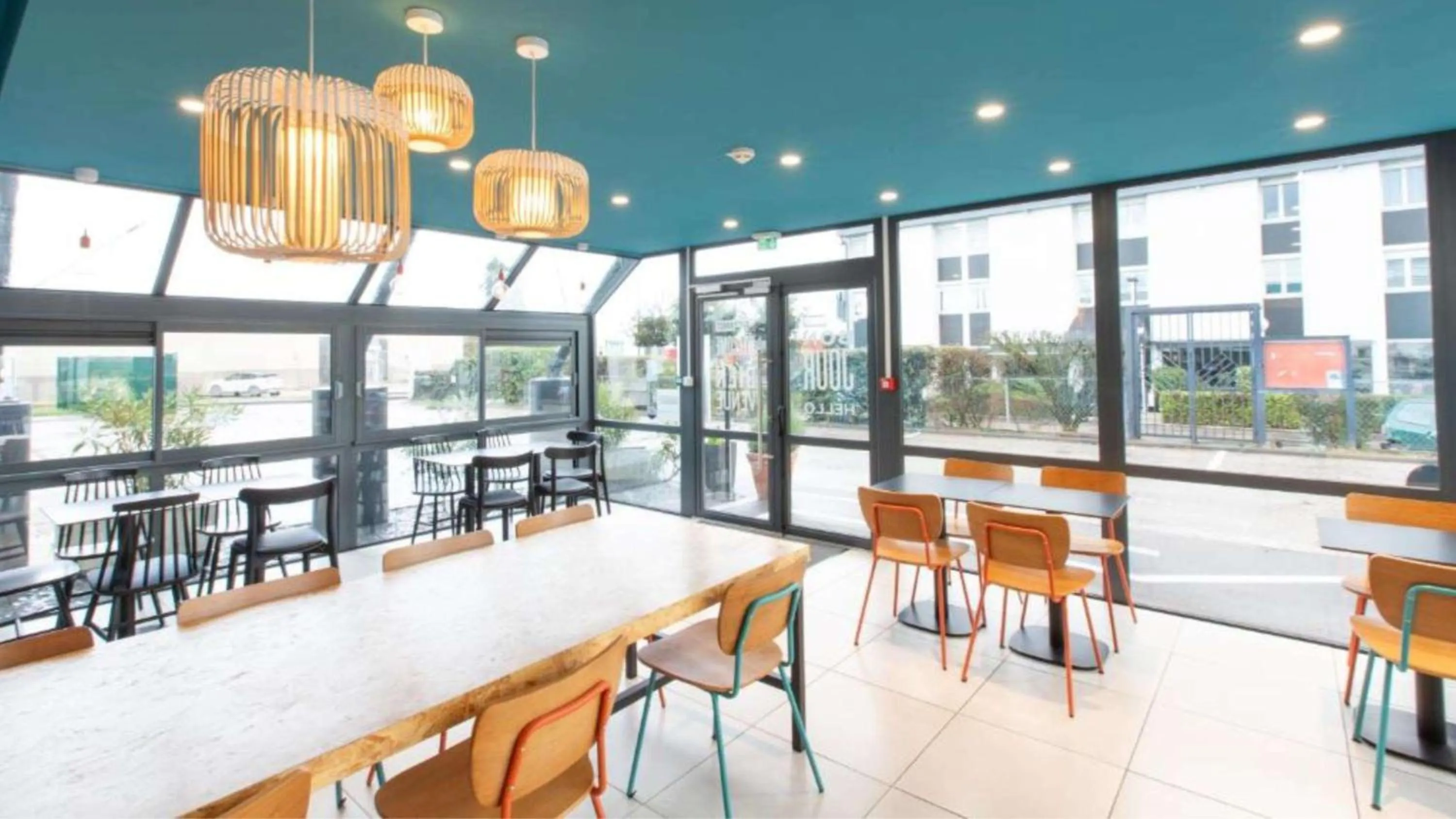 Restaurant/places to eat in Kyriad ECO - Dijon Sud Chenove