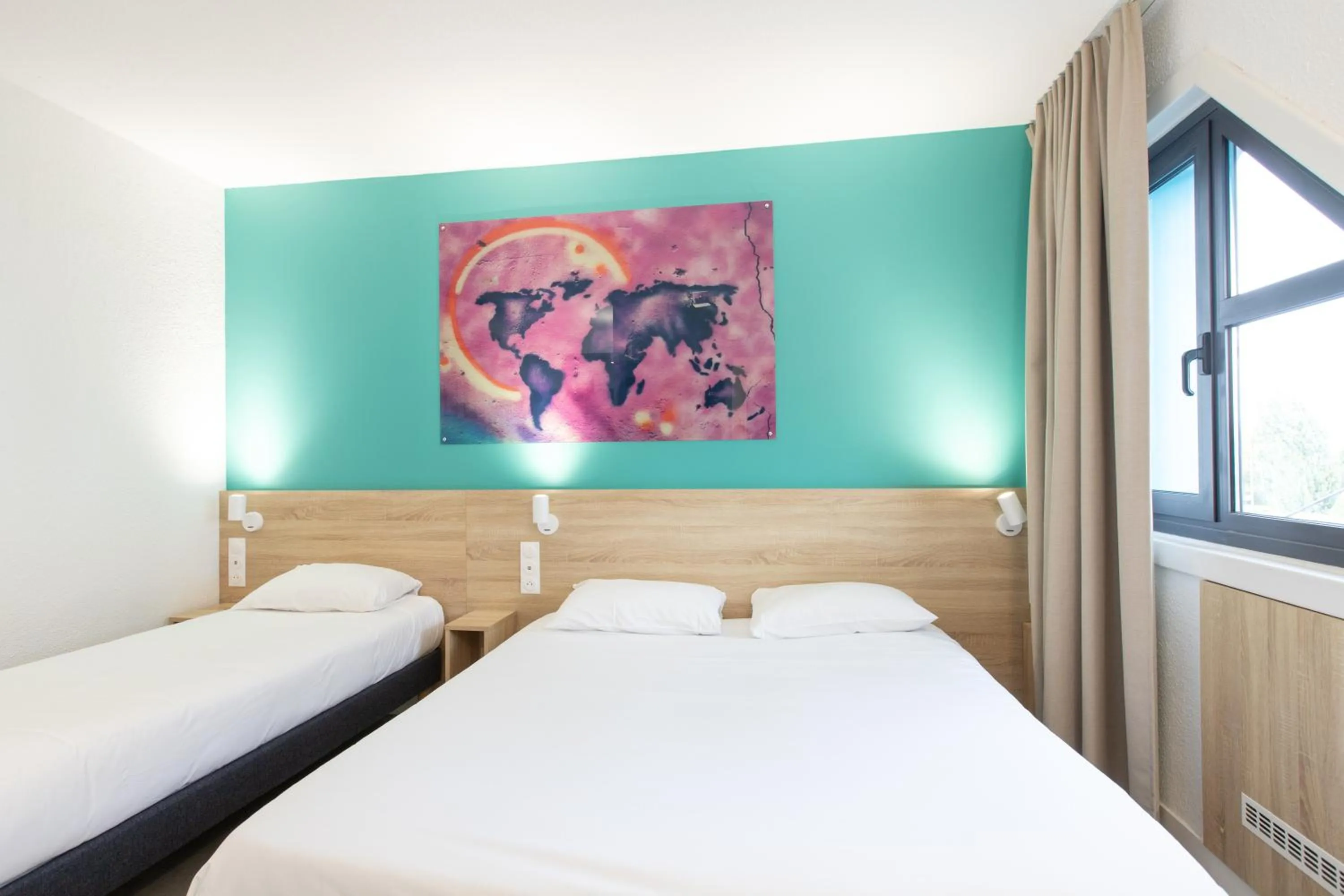 Bedroom, Bed in Kyriad ECO - Dijon Sud Chenove