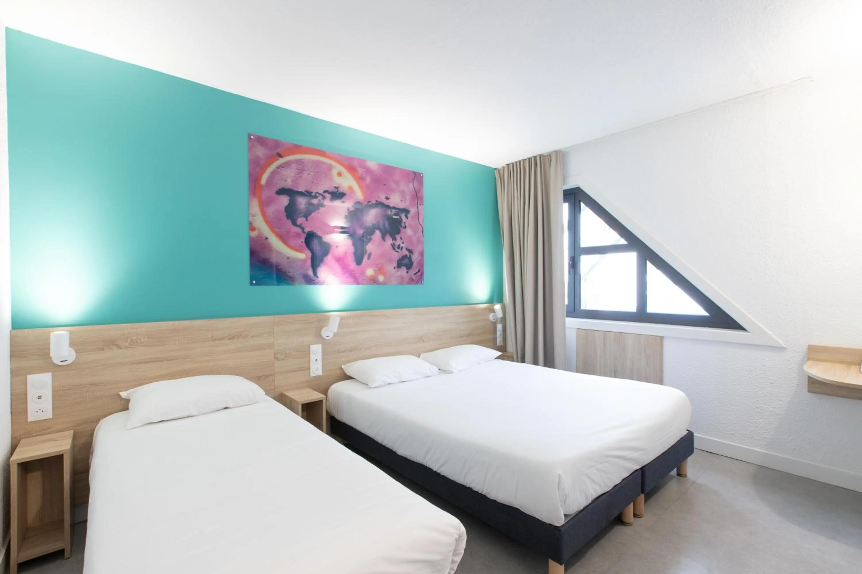 Bedroom, Bed in Kyriad ECO - Dijon Sud Chenove