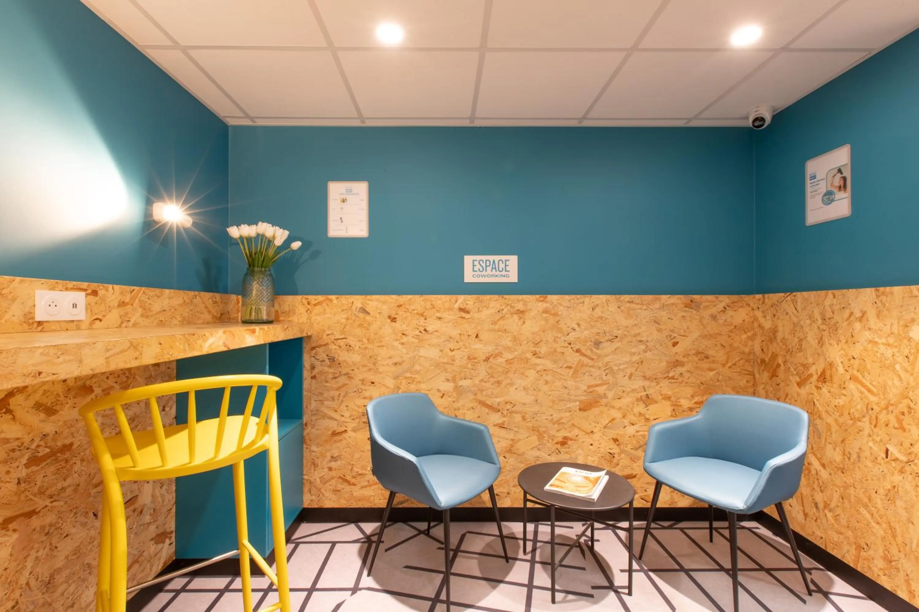 Seating area in Kyriad ECO - Dijon Sud Chenove