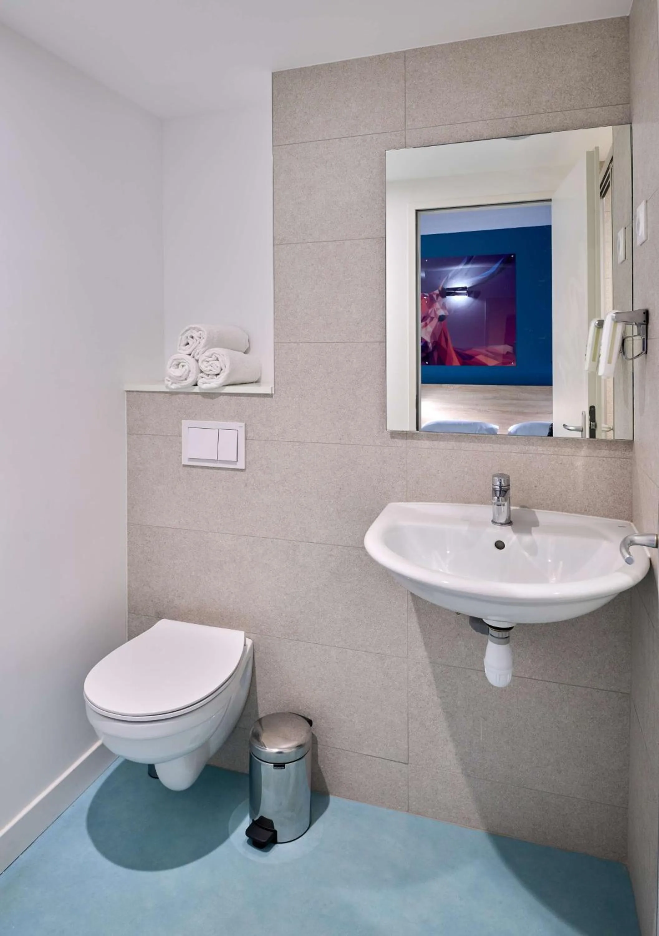 Bathroom in Kyriad ECO - Dijon Sud Chenove