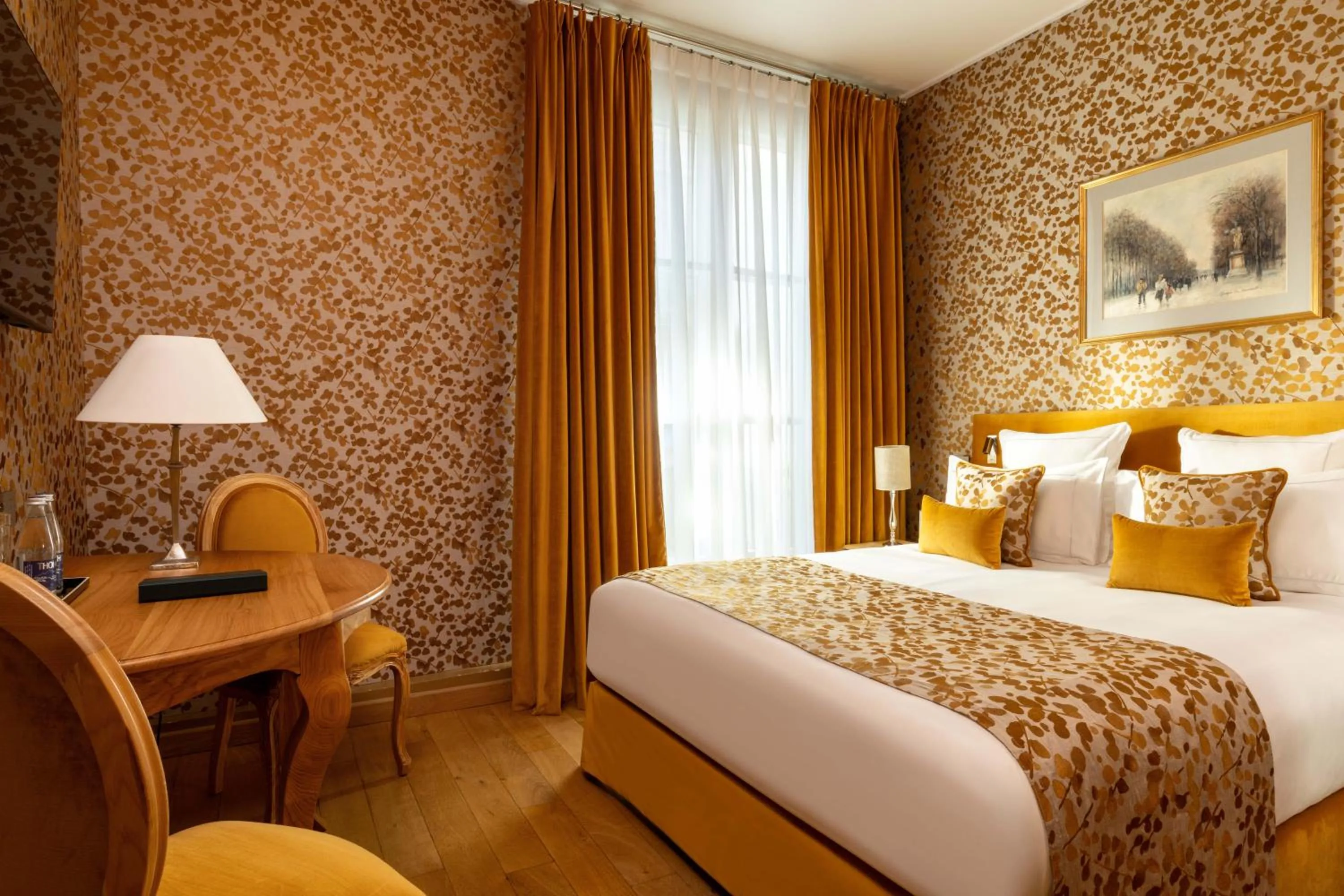 Photo of the whole room, Bed in Hotel Pas De Calais