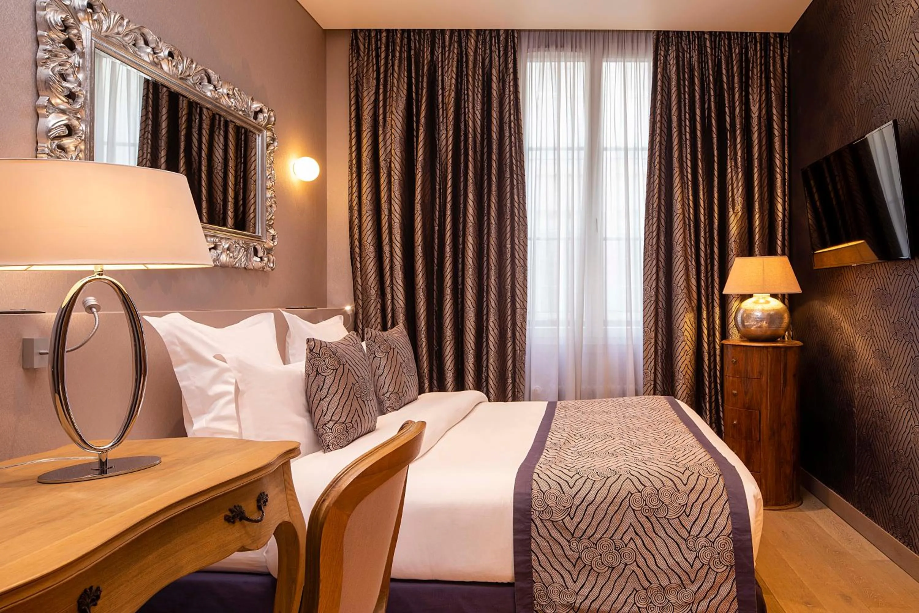 Bed in Hotel Pas De Calais