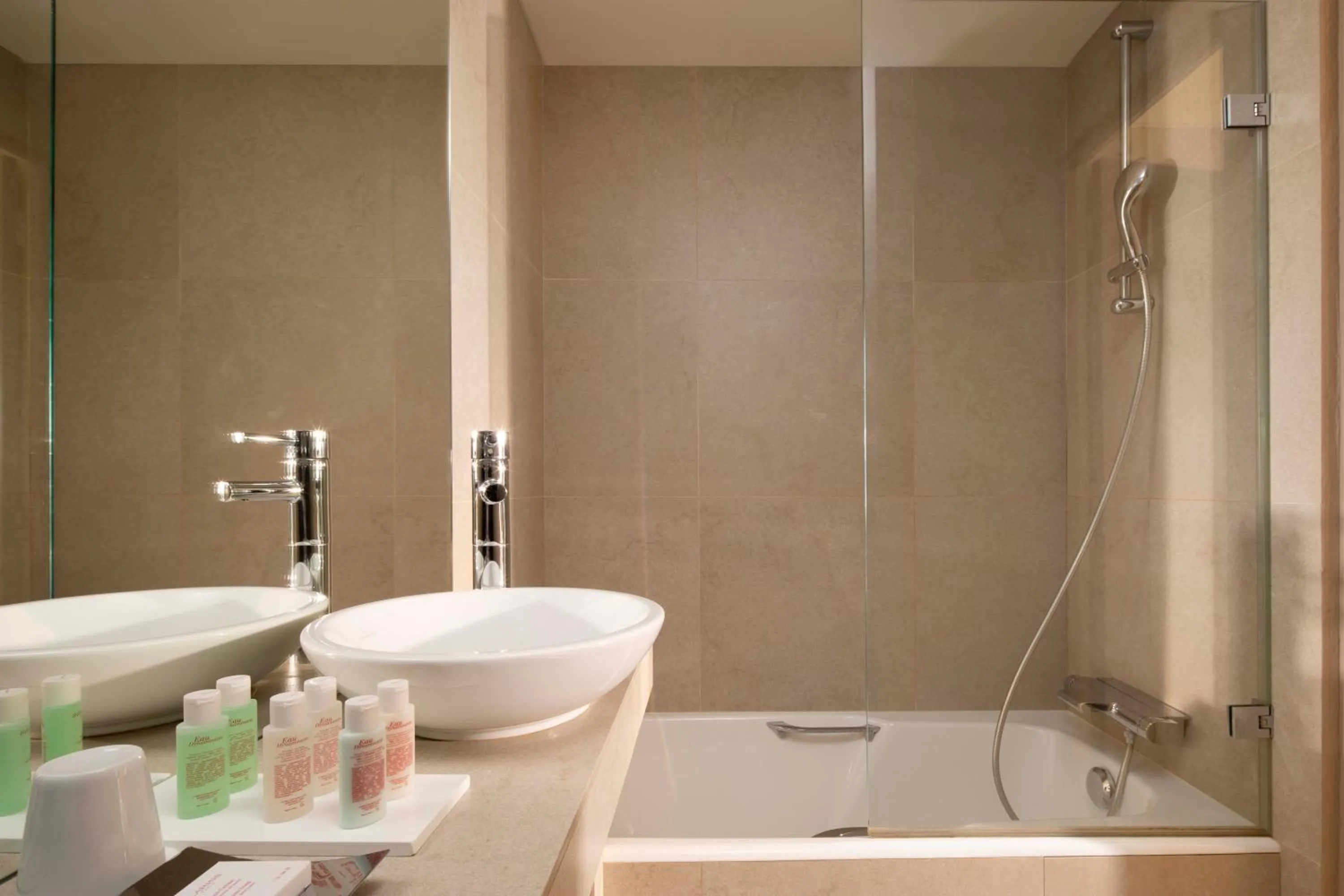 Bathroom in Hotel Pas De Calais