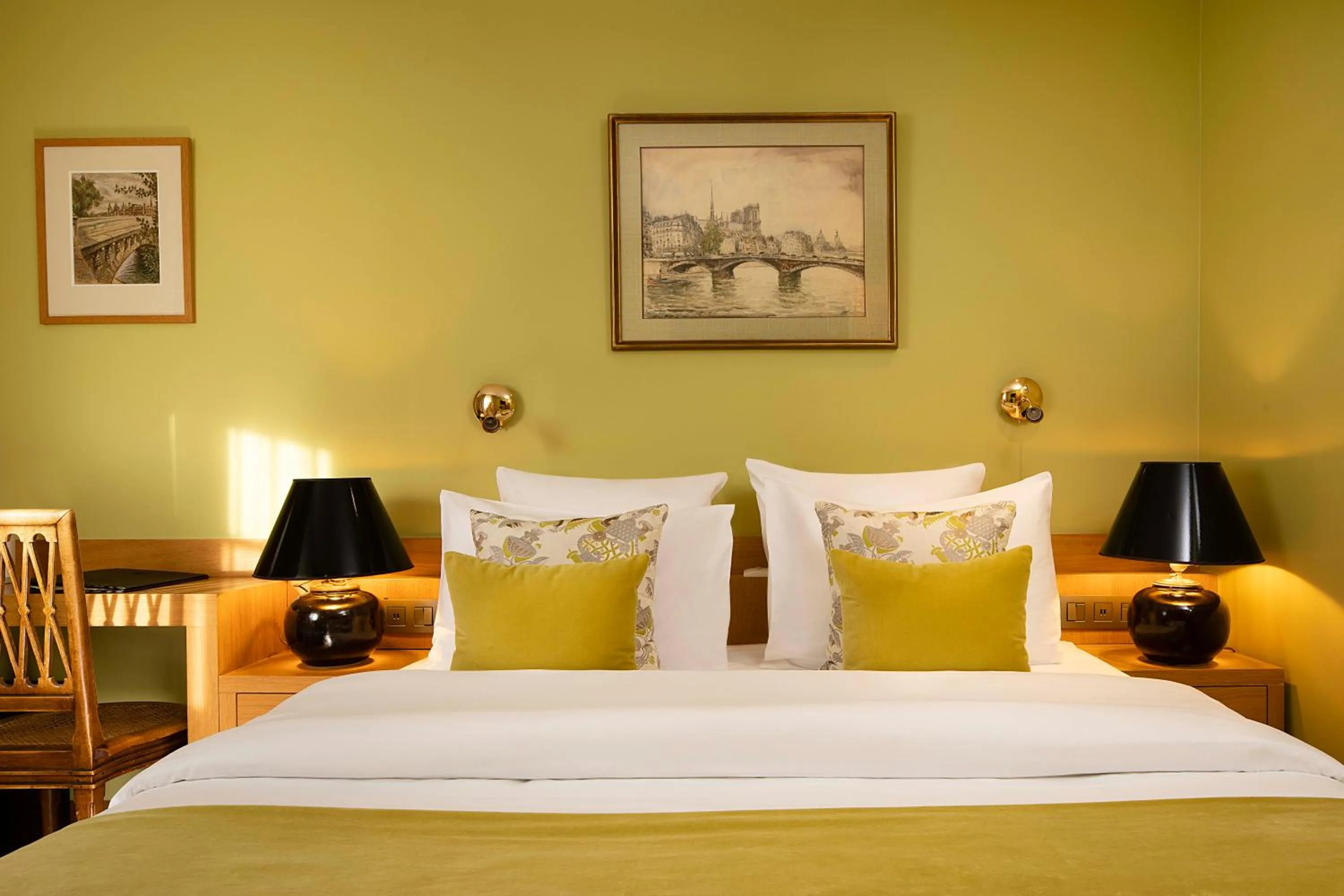 Bed in Hotel Pas De Calais