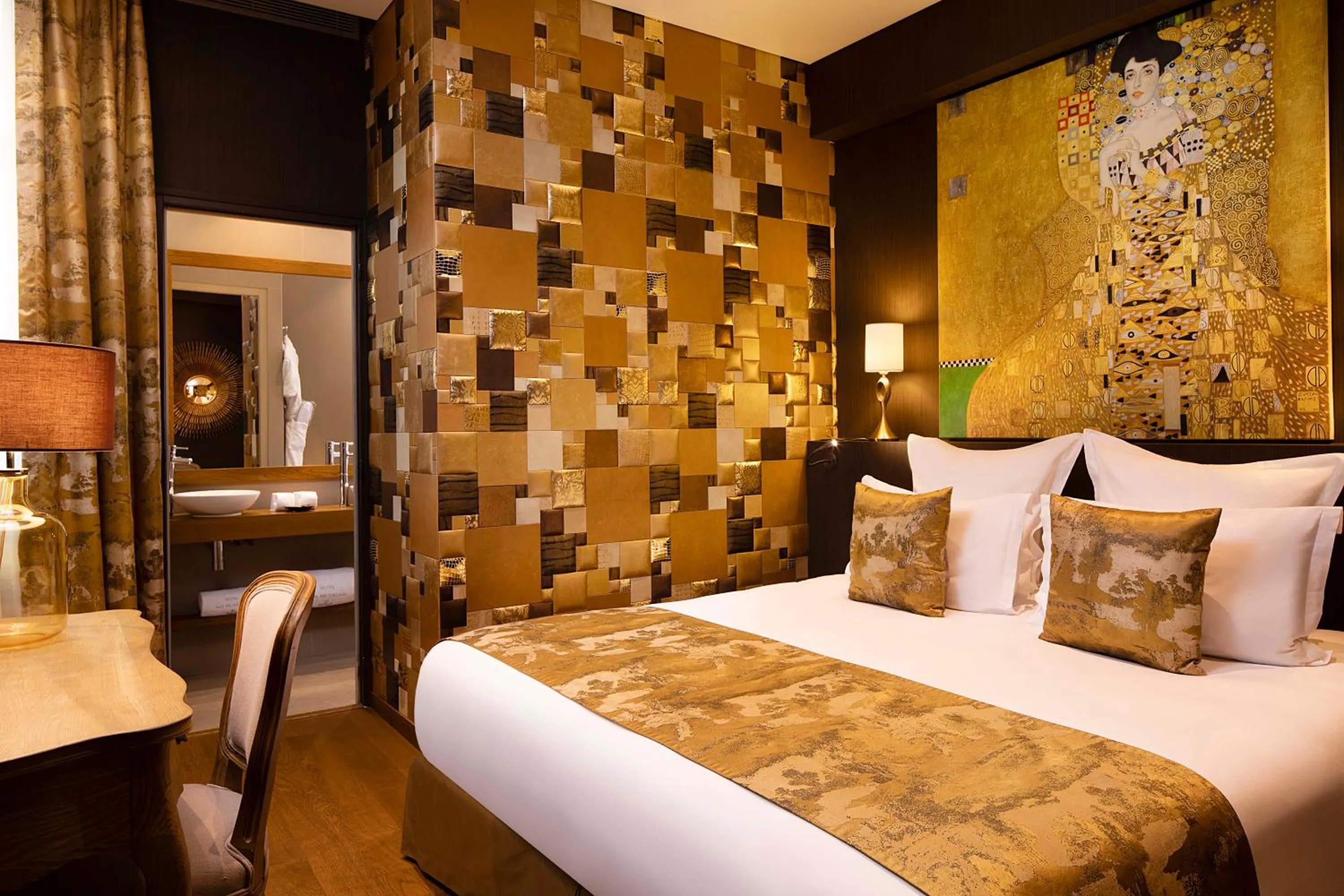 Photo of the whole room, Bed in Hotel Pas De Calais