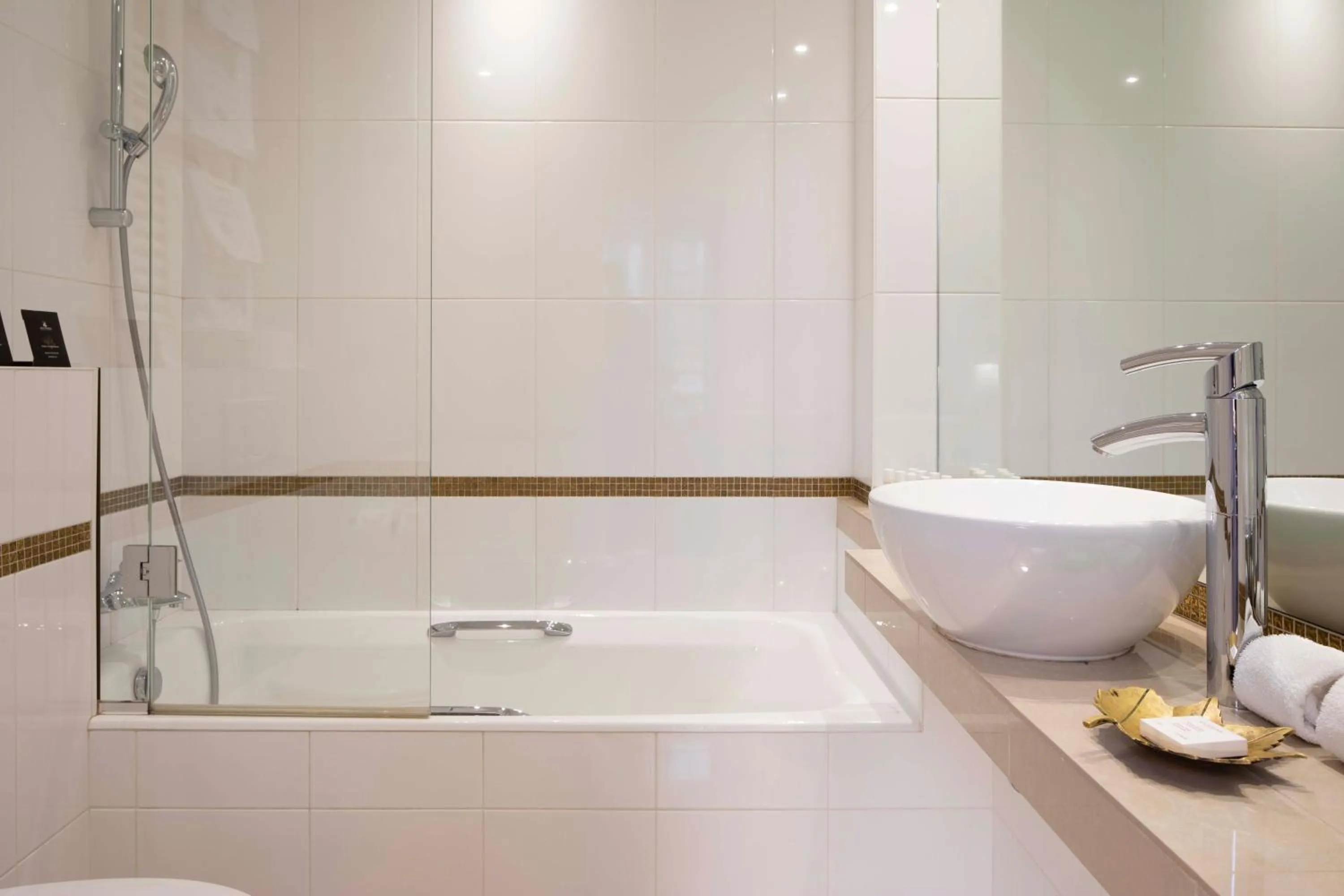 Bathroom in Hotel Pas De Calais