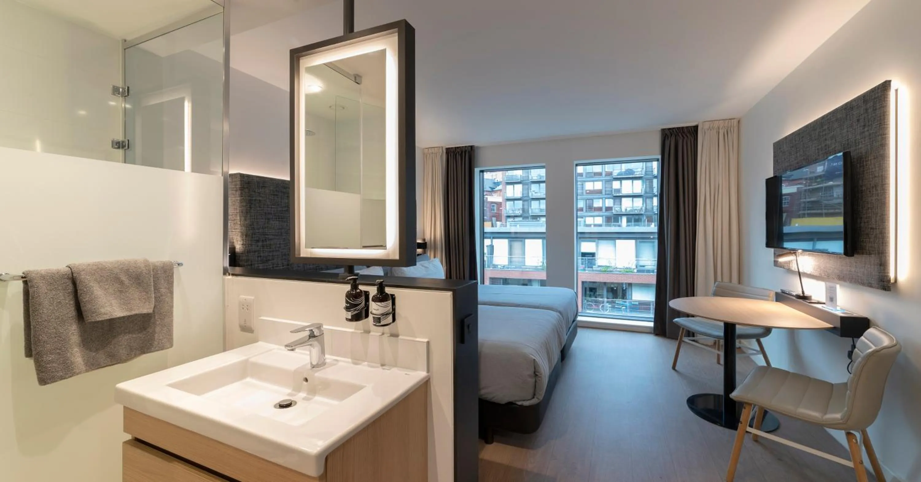 Bathroom in INNSiDE by Meliá Newcastle