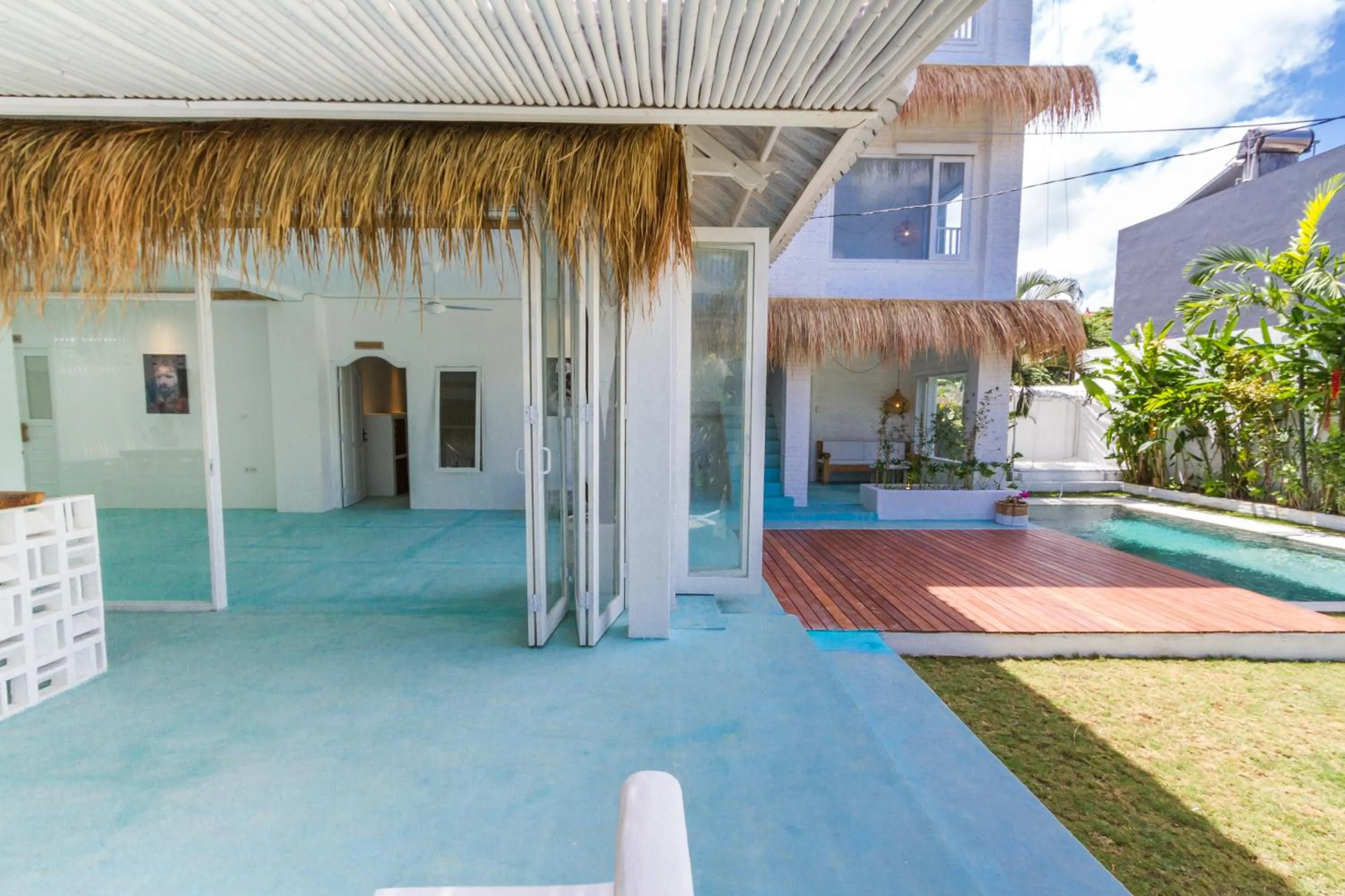 Property building in Canggu Boutique Art Hotel