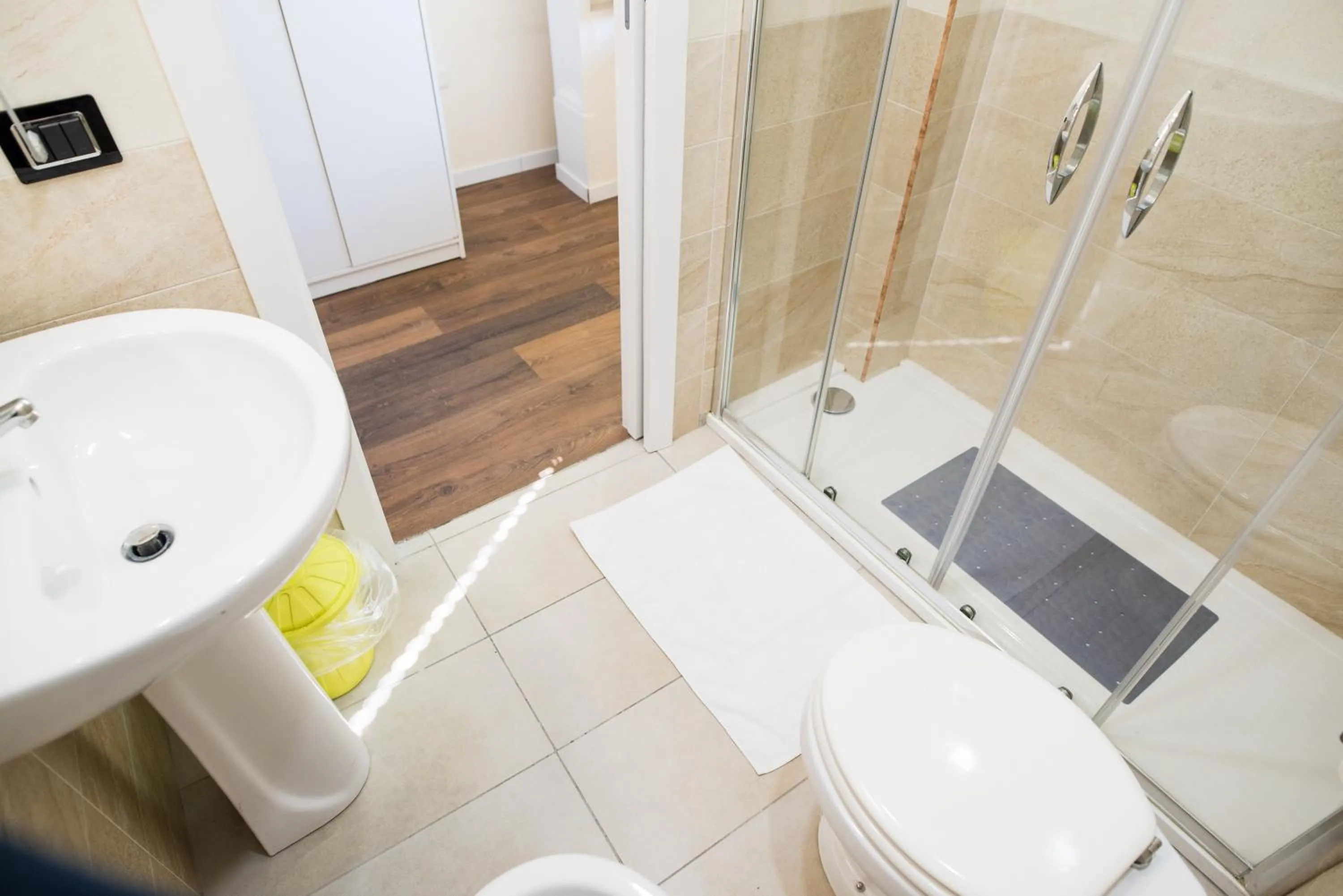 Shower in Le Stanze del Principe