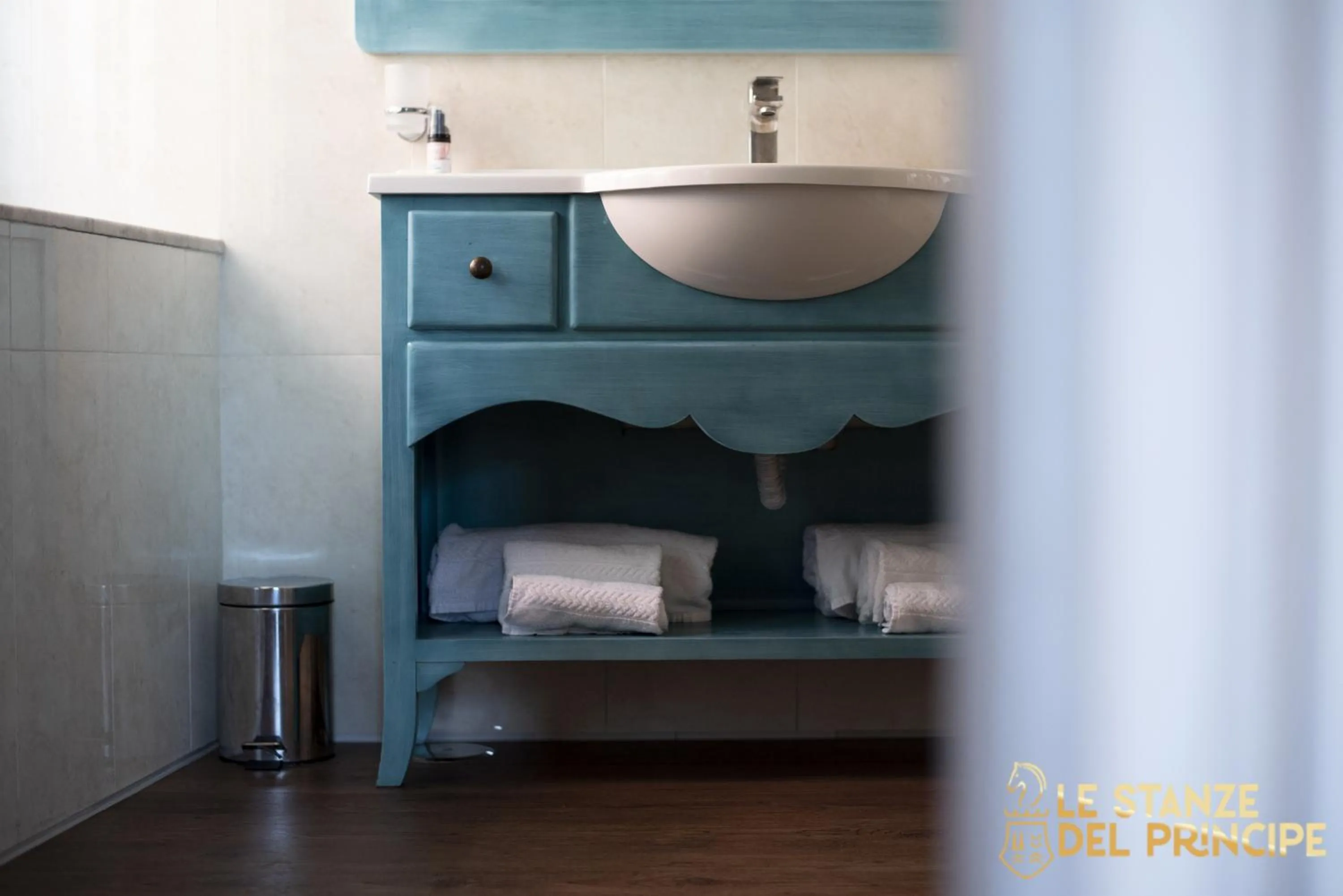 Bathroom, Bed in Le Stanze del Principe