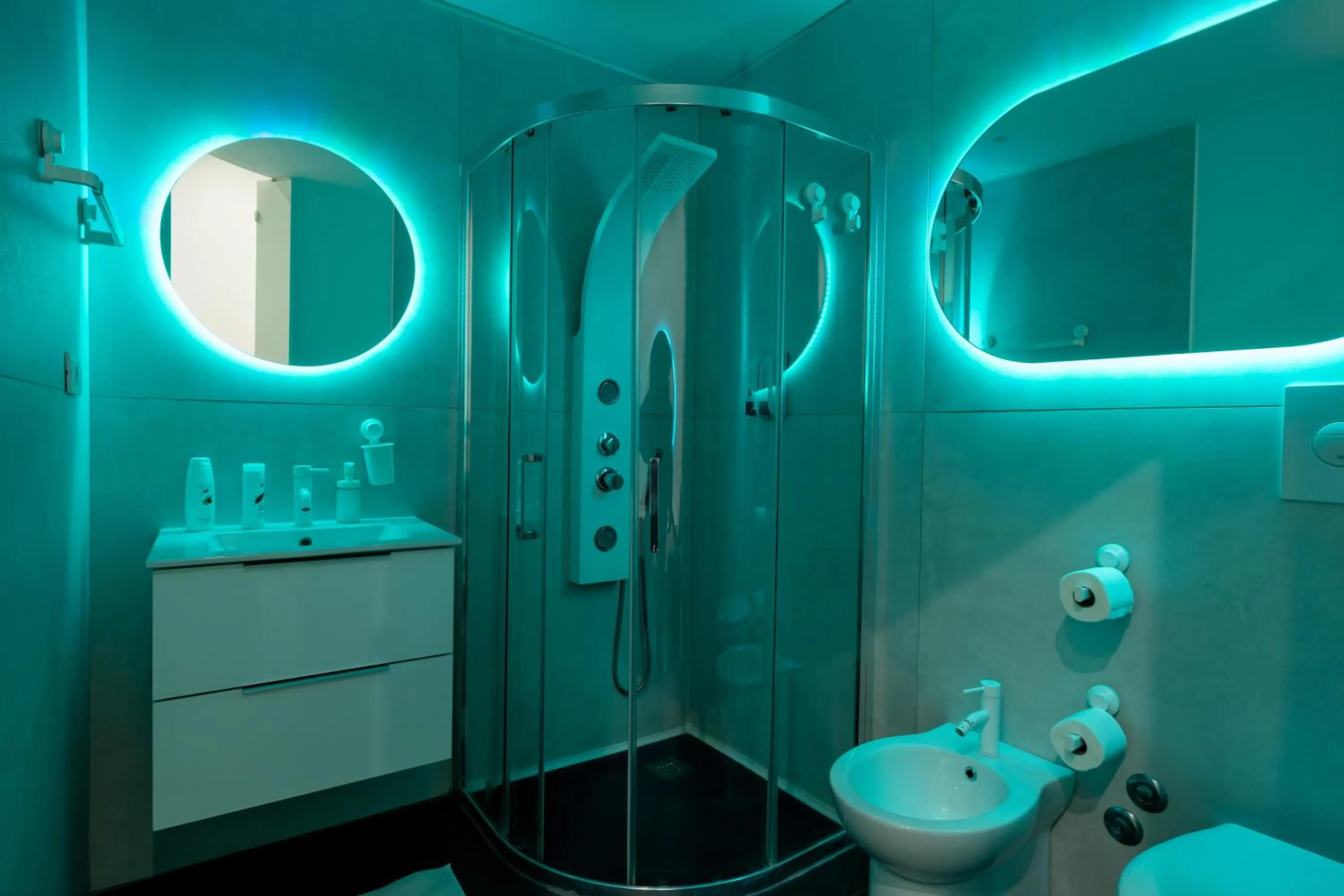 Shower in Skyhouse Duomo