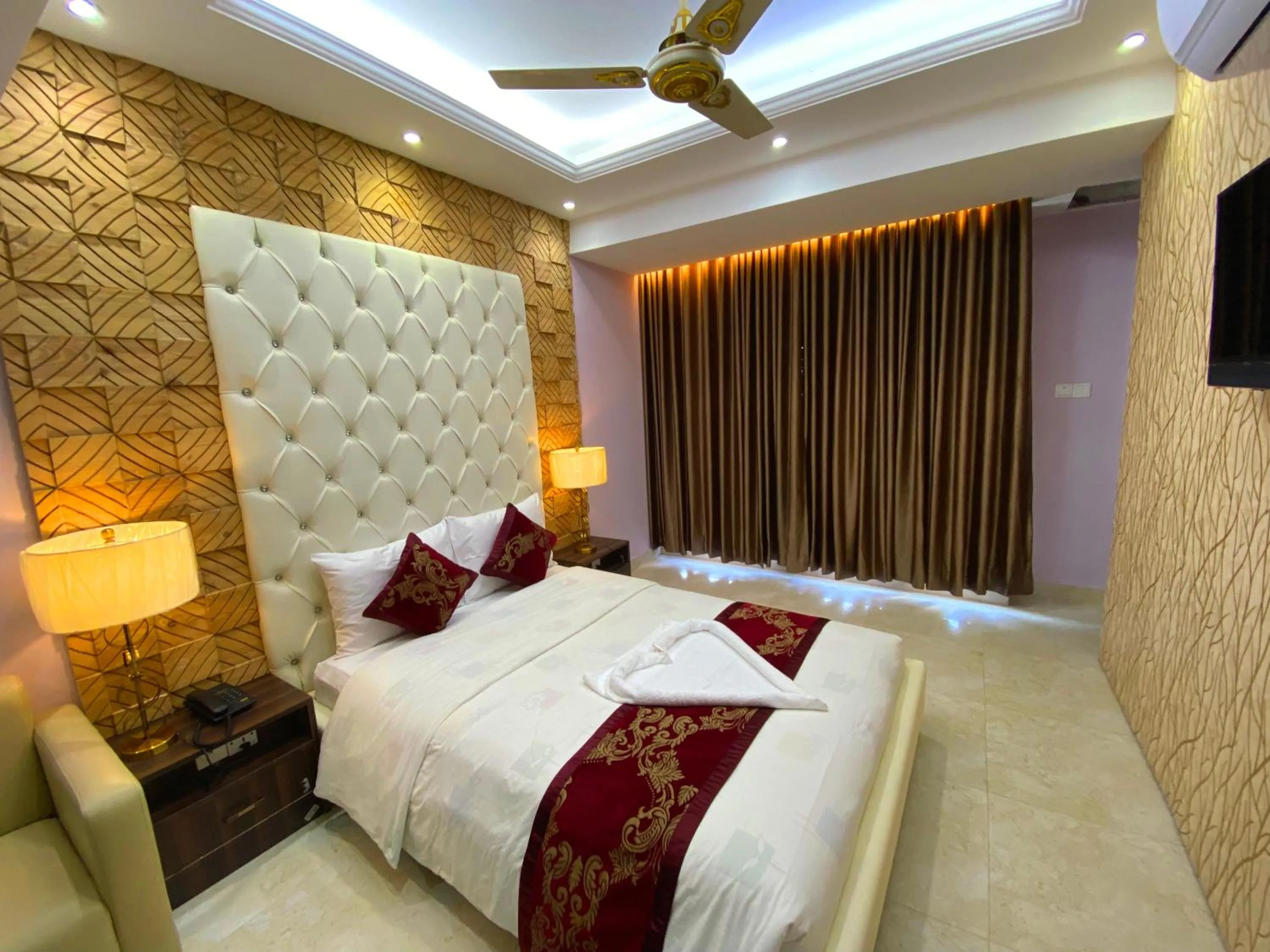 Bed in Hotel Valentino