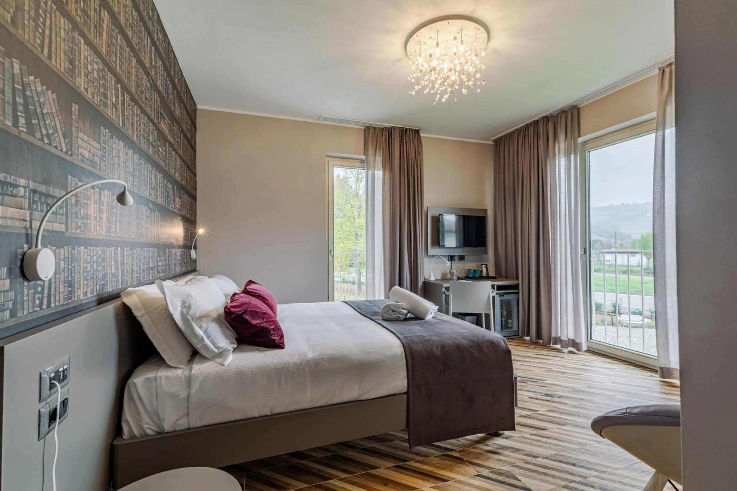 Photo of the whole room, Bed in L'aja della Mirusina - Piedmont Resort Monferrato Langhe