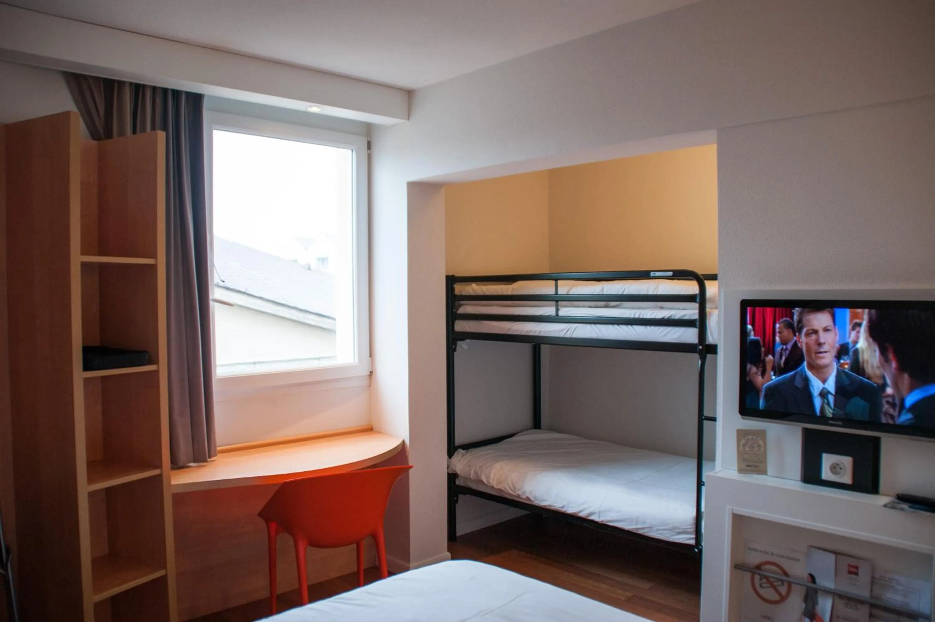Bed in ibis Rambouillet