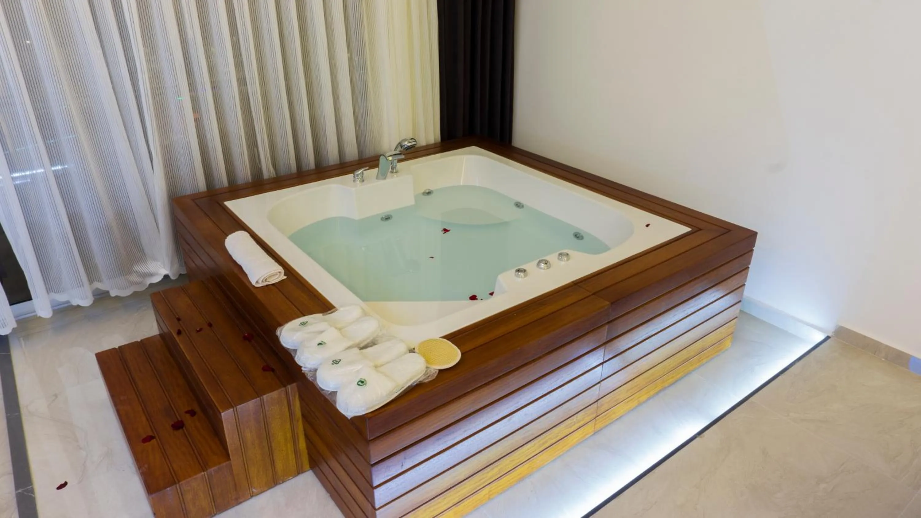 Bath in Yelken Apart Hotel