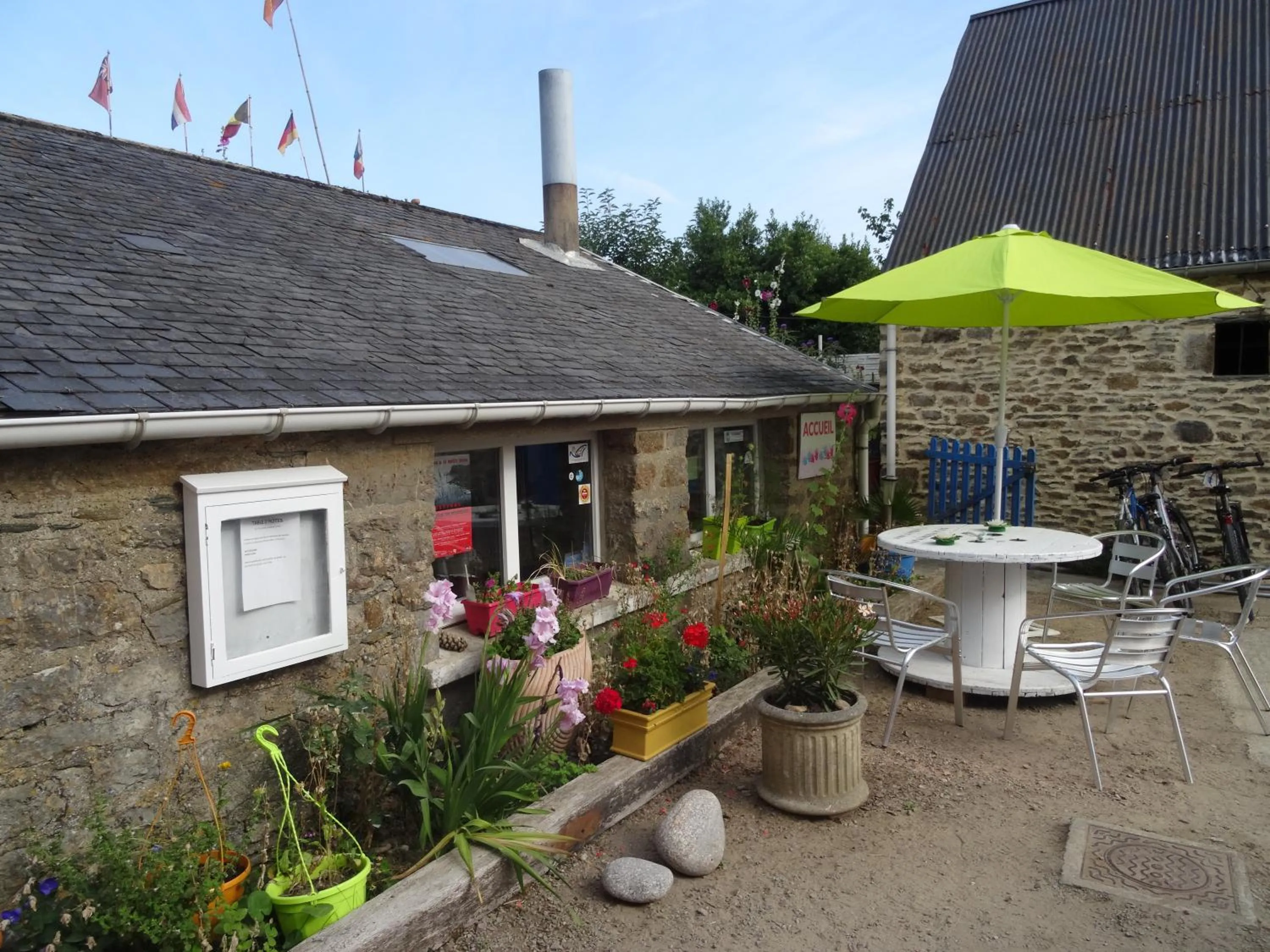 Lobby or reception in Studio "LA MEDINA", PISCINE dès le 12 juillet, JARDIN BOTANIQUE, COMMERCES &MER