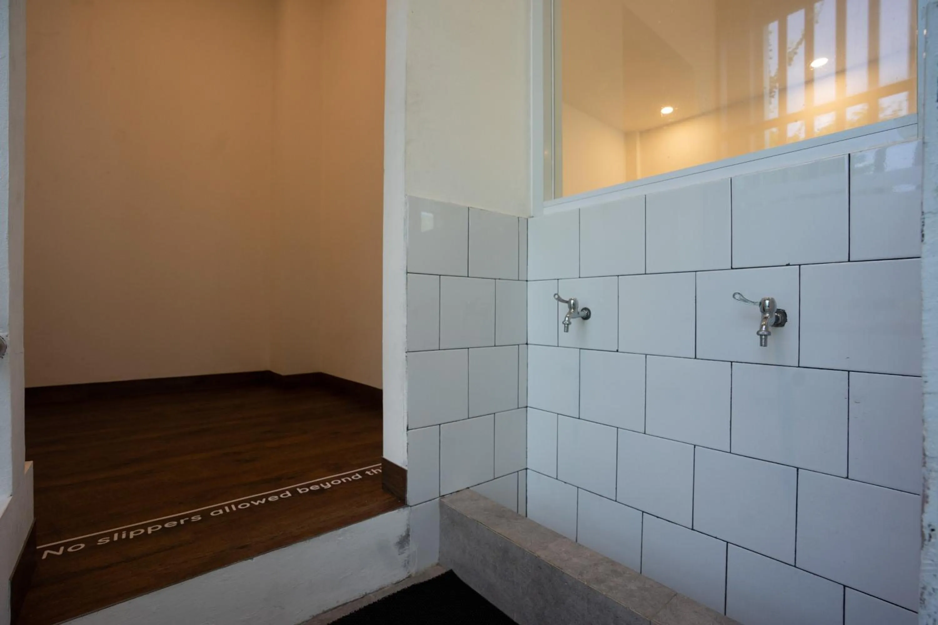 Area and facilities in Bobopod Slamet Riyadi, Solo