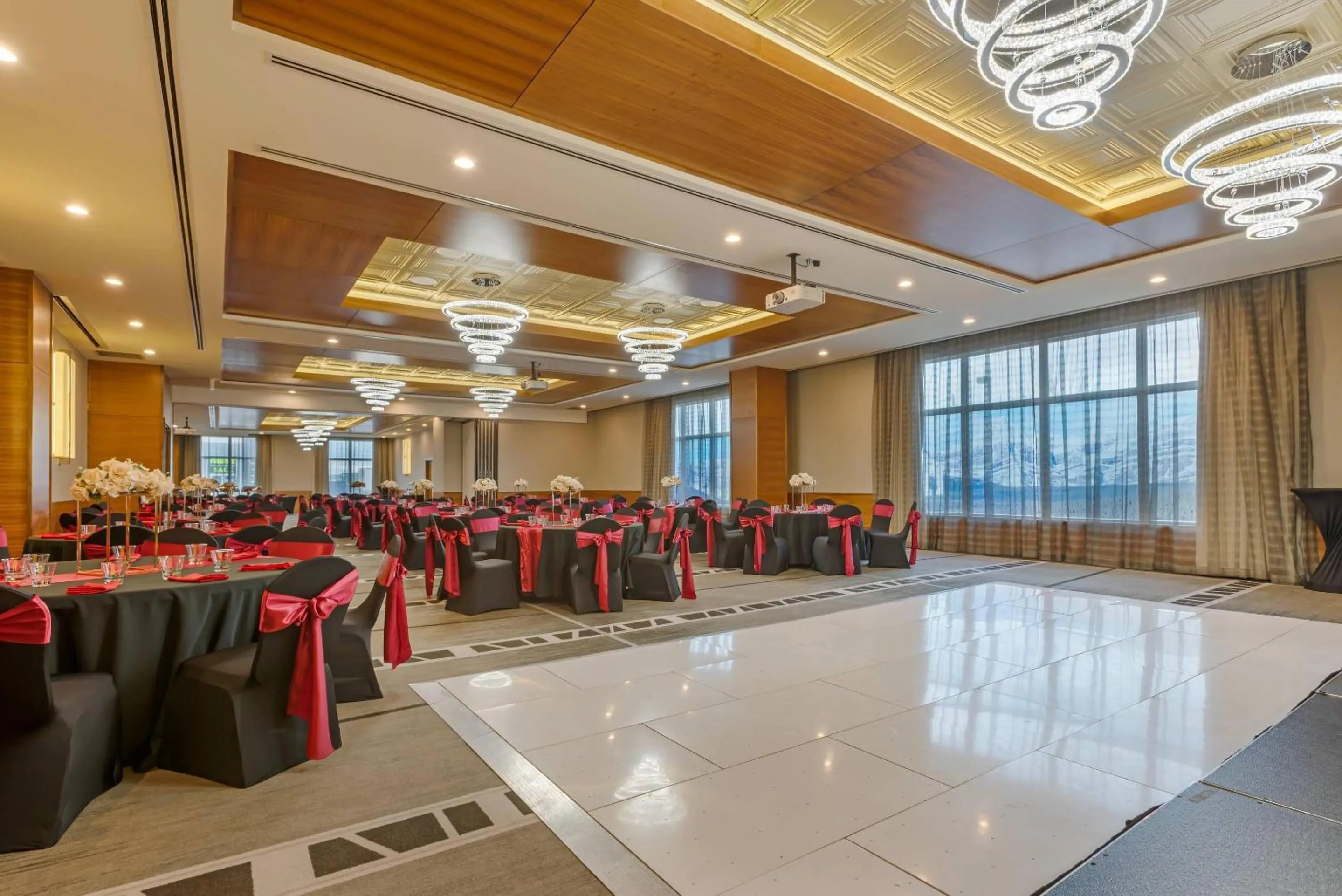 Meeting/conference room in Radisson Hotel & Conference Centre Calgary Airport