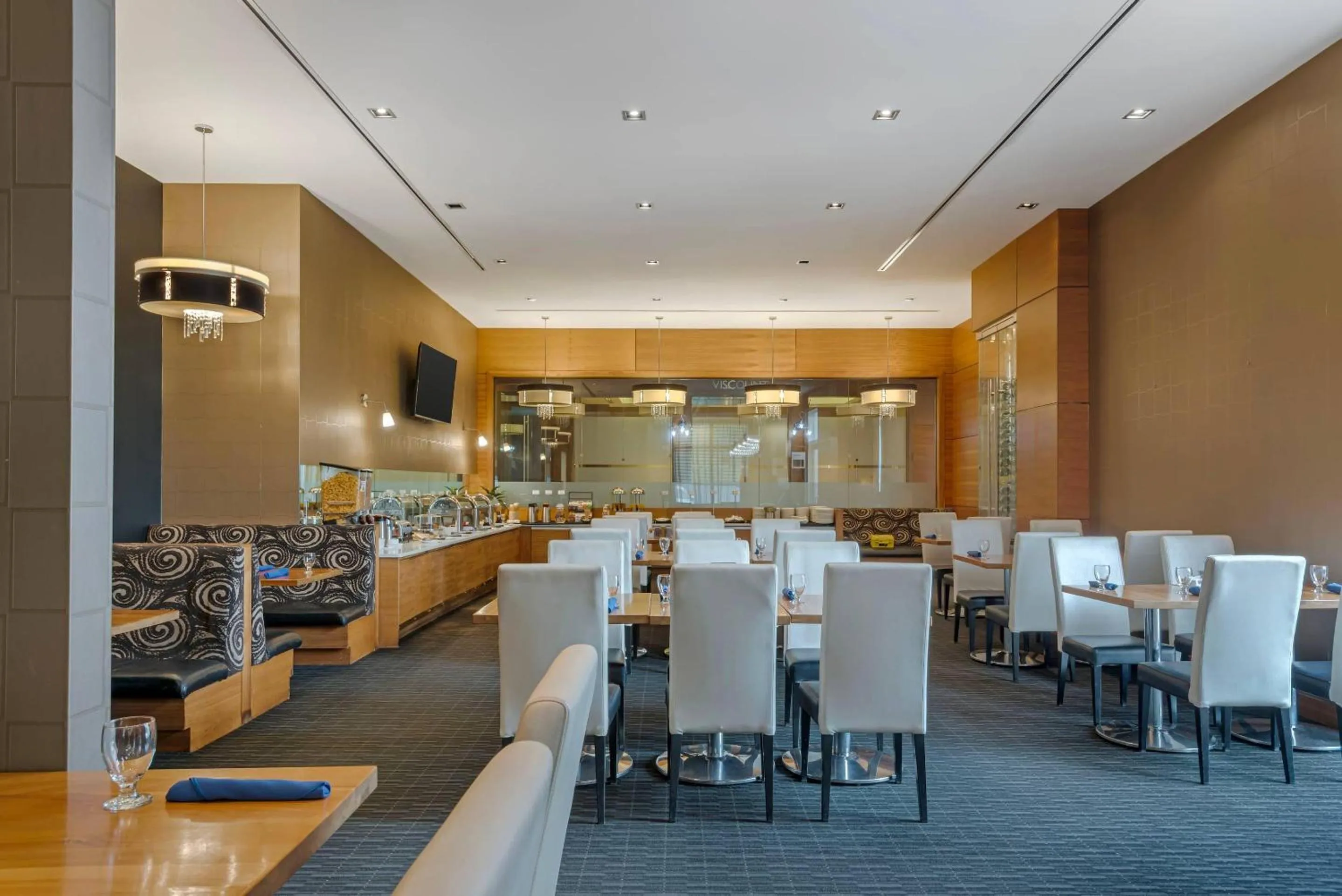 Breakfast in Radisson Hotel & Conference Centre Calgary Airport