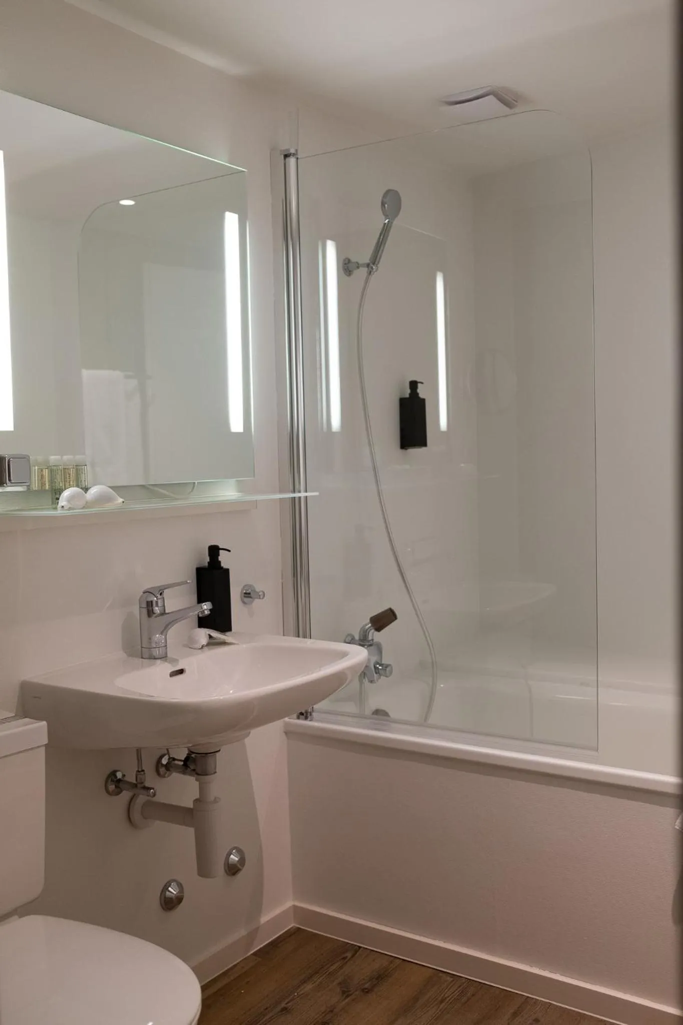 Bathroom in Hotel Dakota