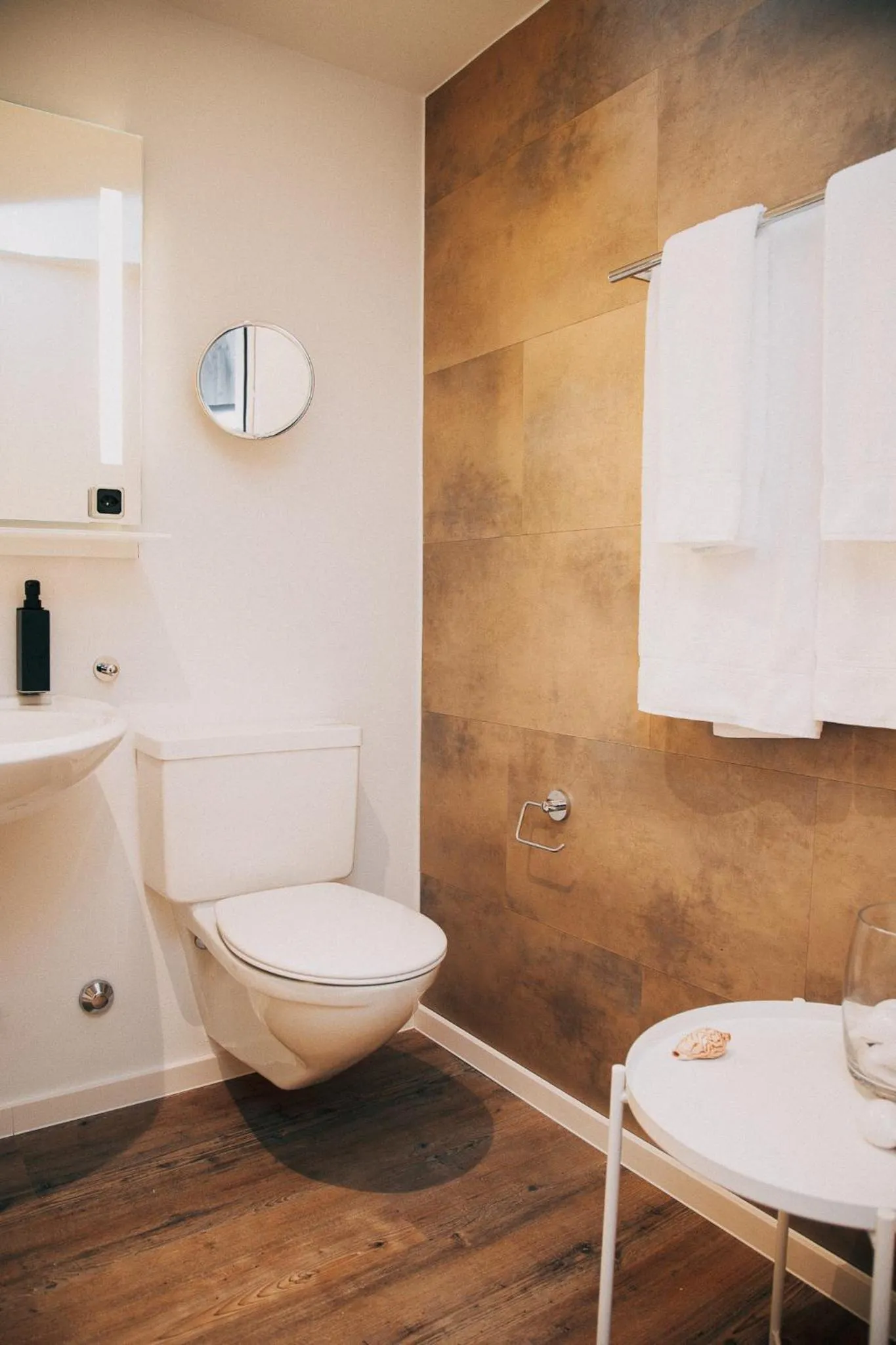 Bathroom in Hotel Dakota