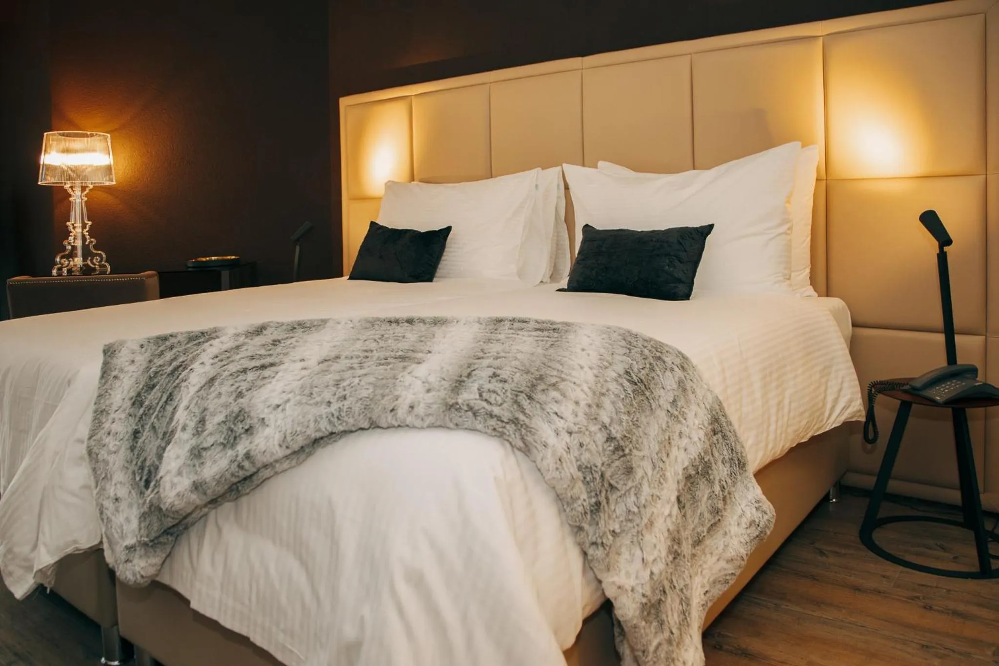 Photo of the whole room, Bed in Hotel Dakota