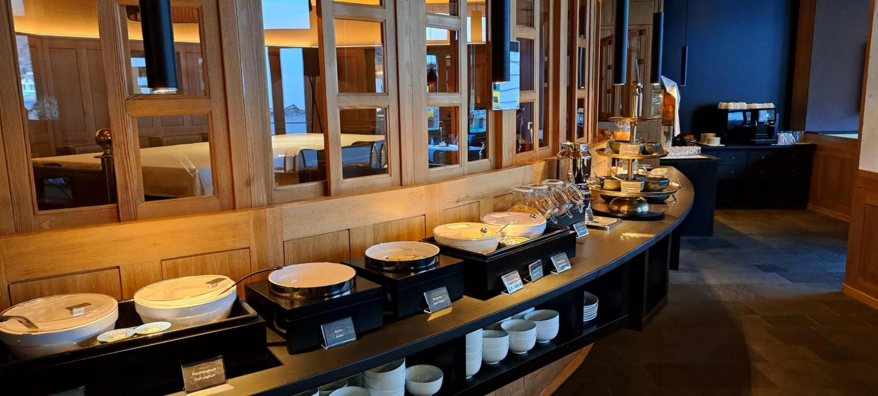 Breakfast in Hotel Dakota