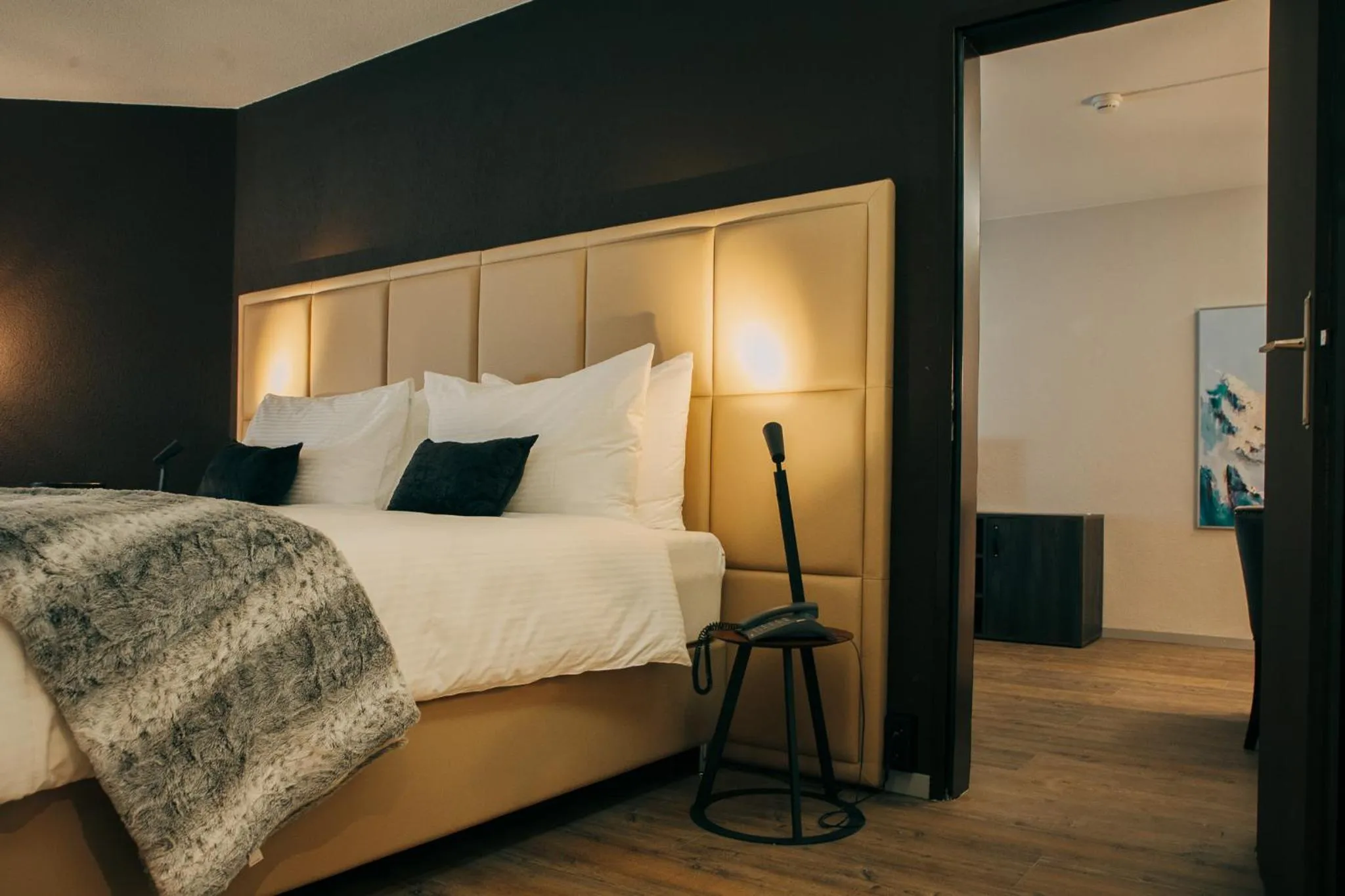 Photo of the whole room, Bed in Hotel Dakota