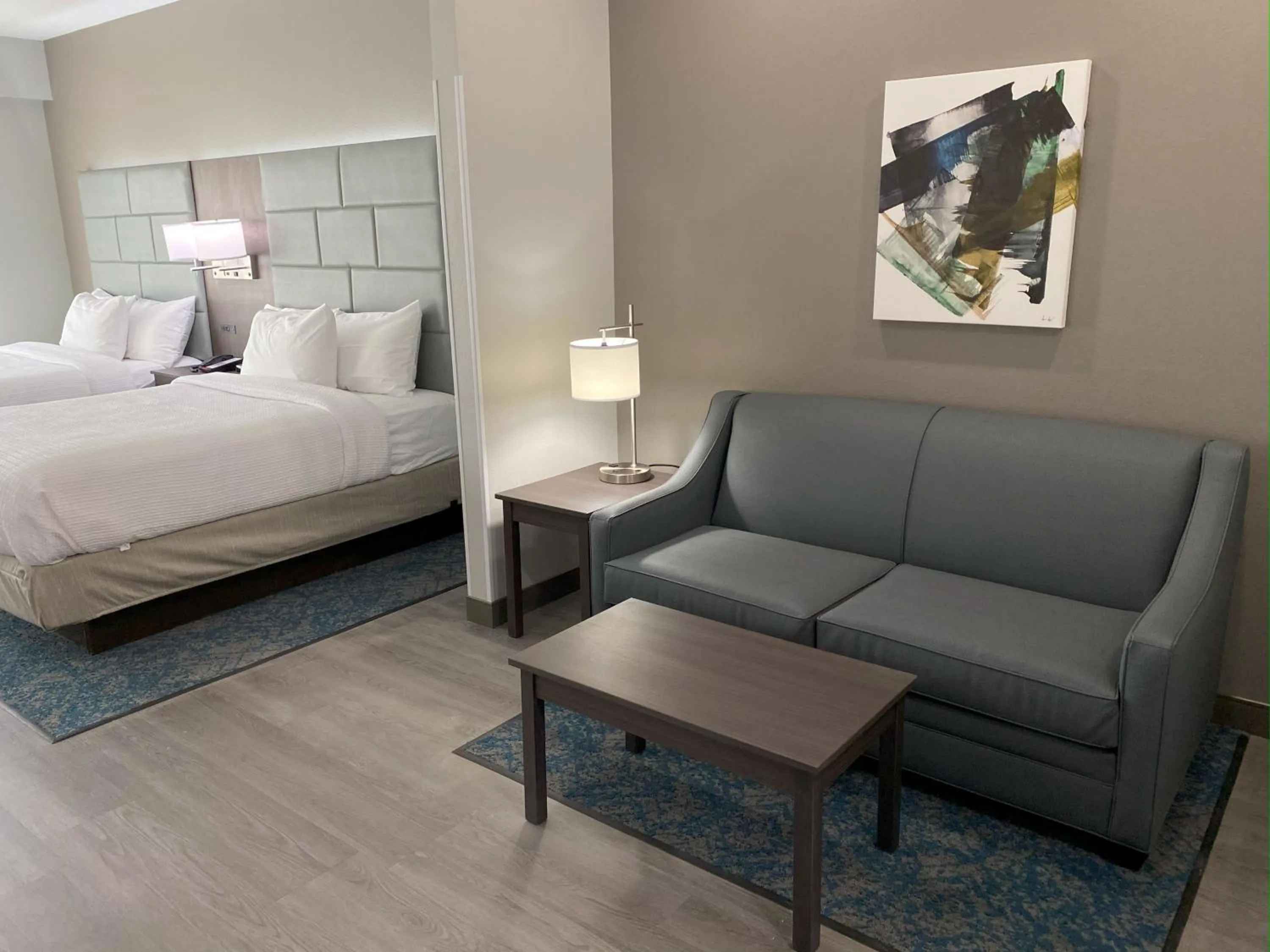 Bed in Best Western Plus Executive Residency Nashville Antioch