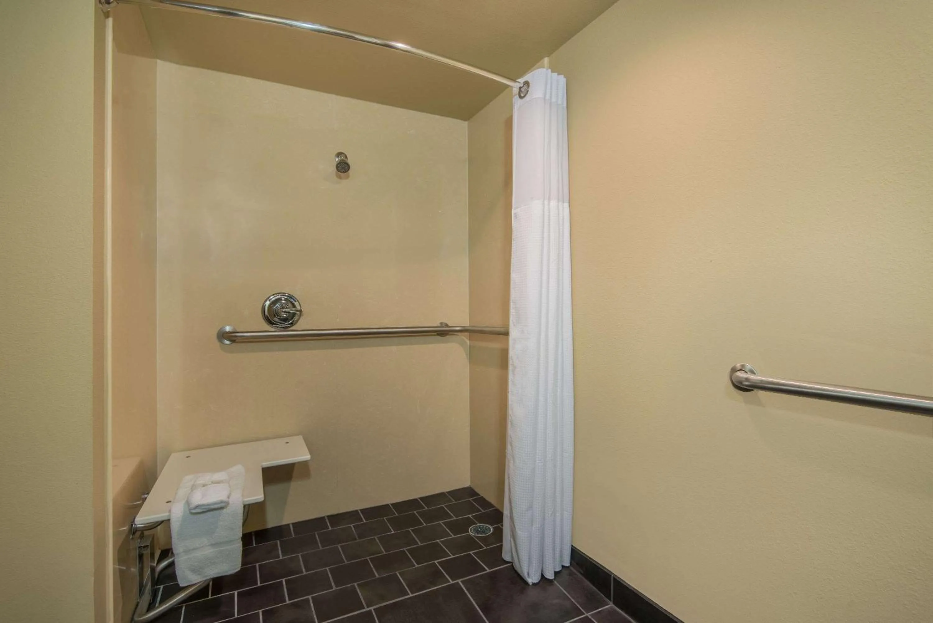 Bathroom in Wyndham Garden Texarkana