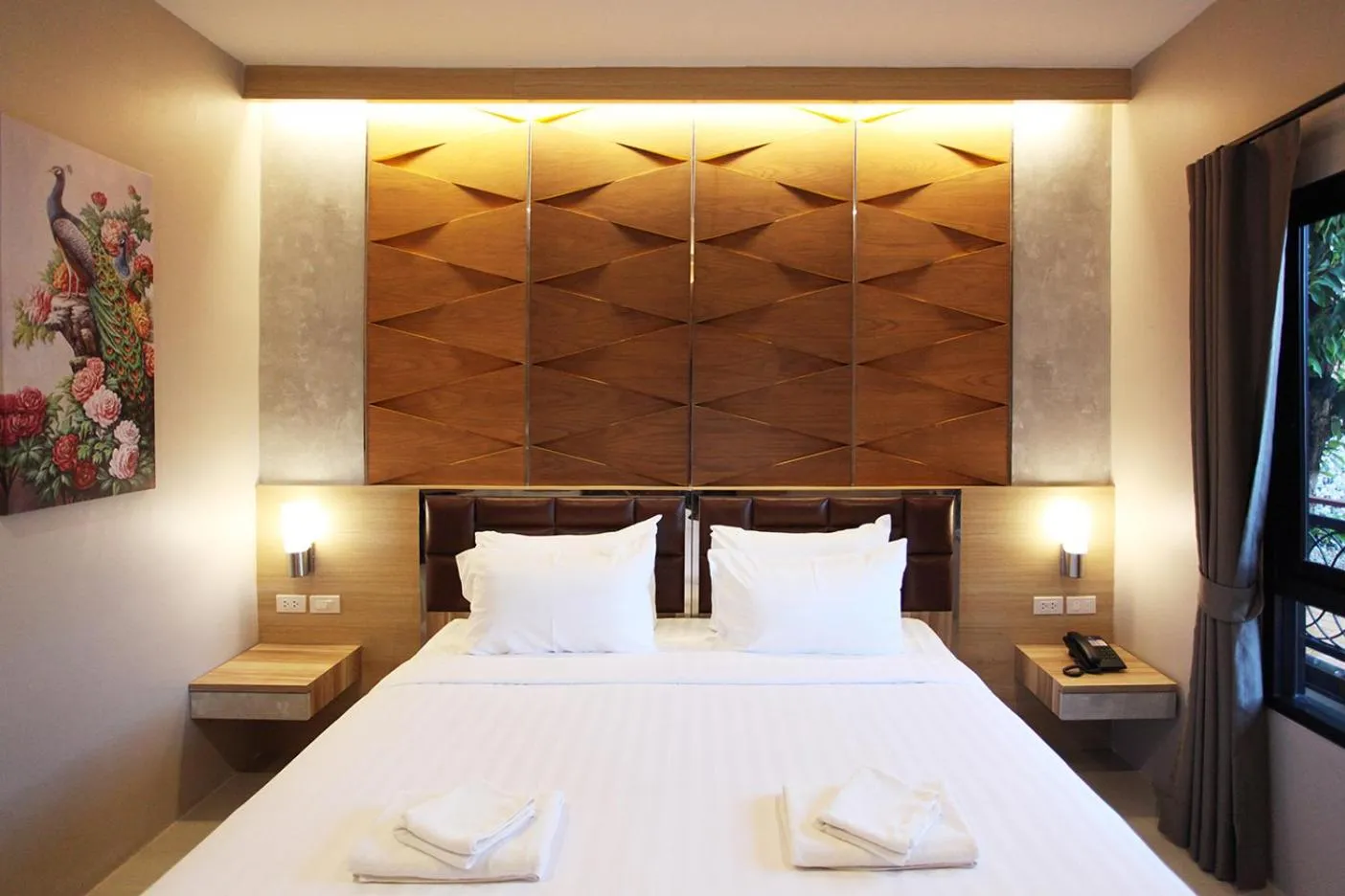 Bed in Avarin Resort