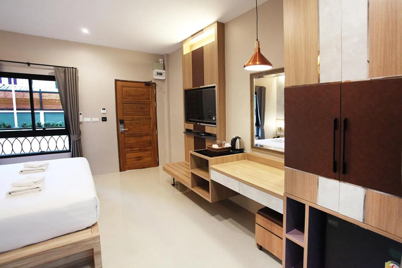 Bed in Avarin Resort