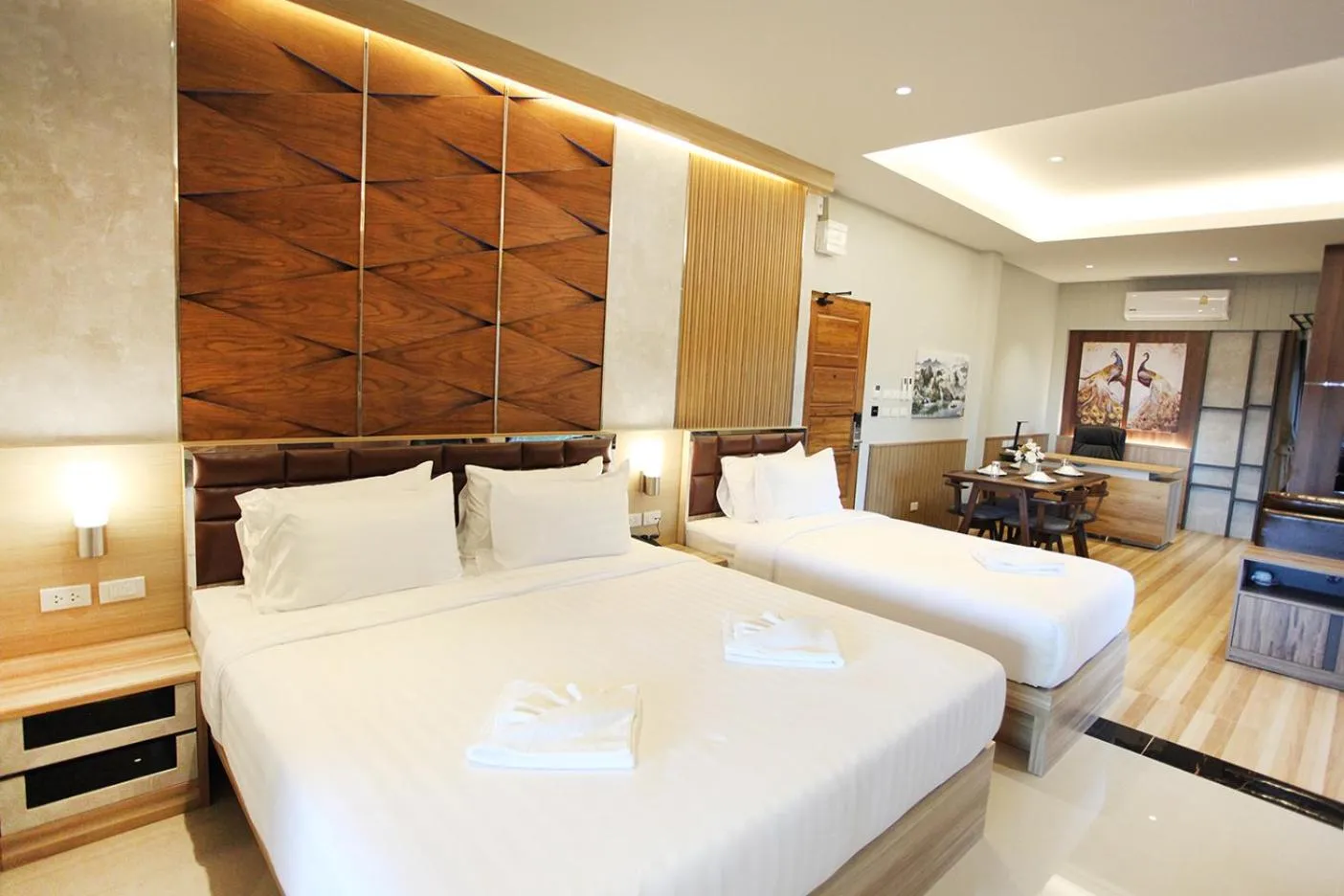 Bed in Avarin Resort