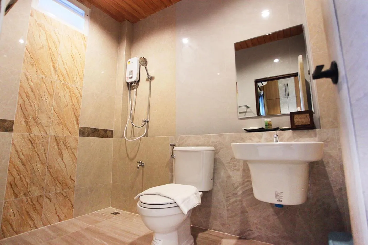 Bathroom in Avarin Resort