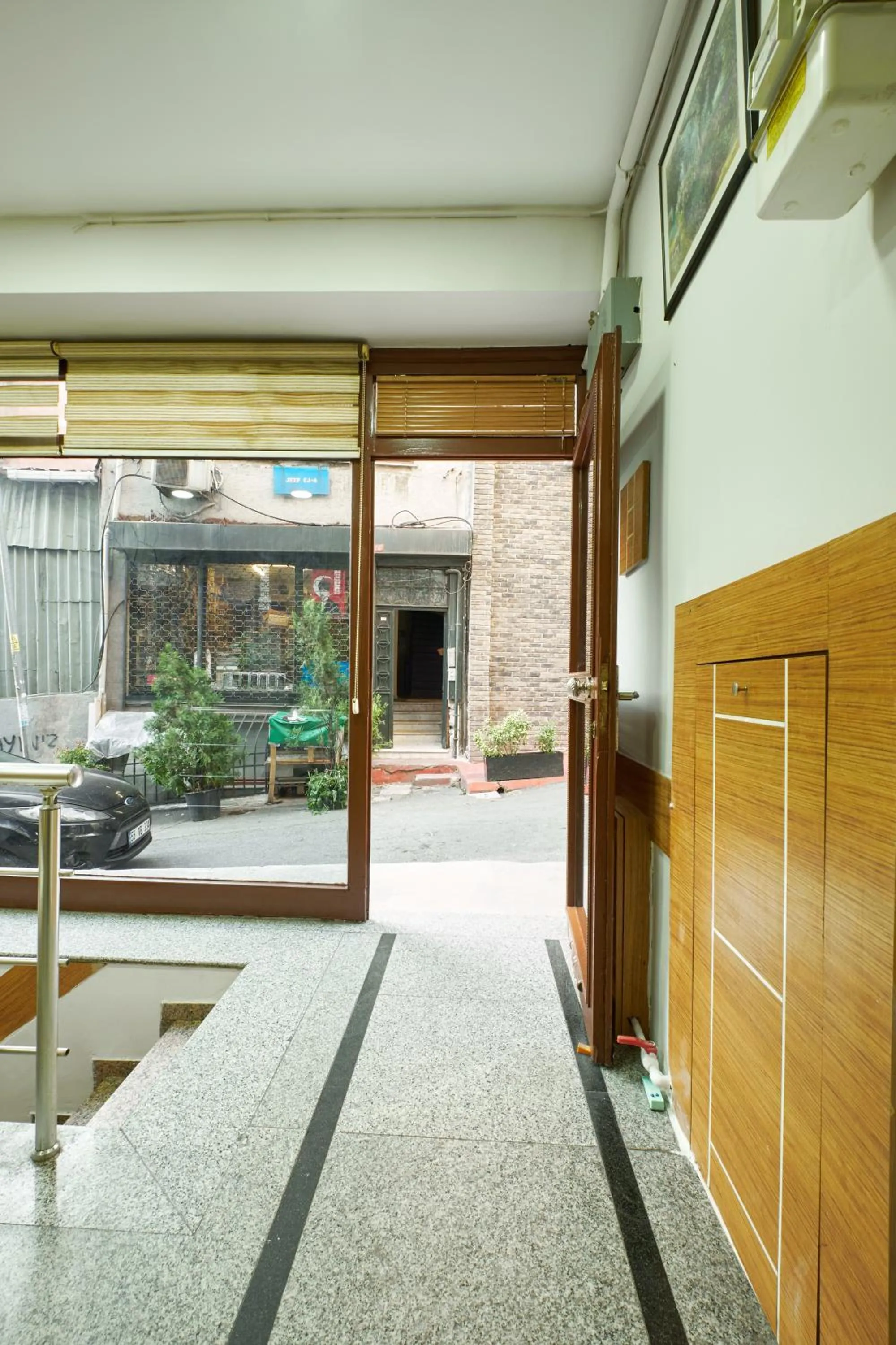 Facade/entrance in Central Suites Taksim