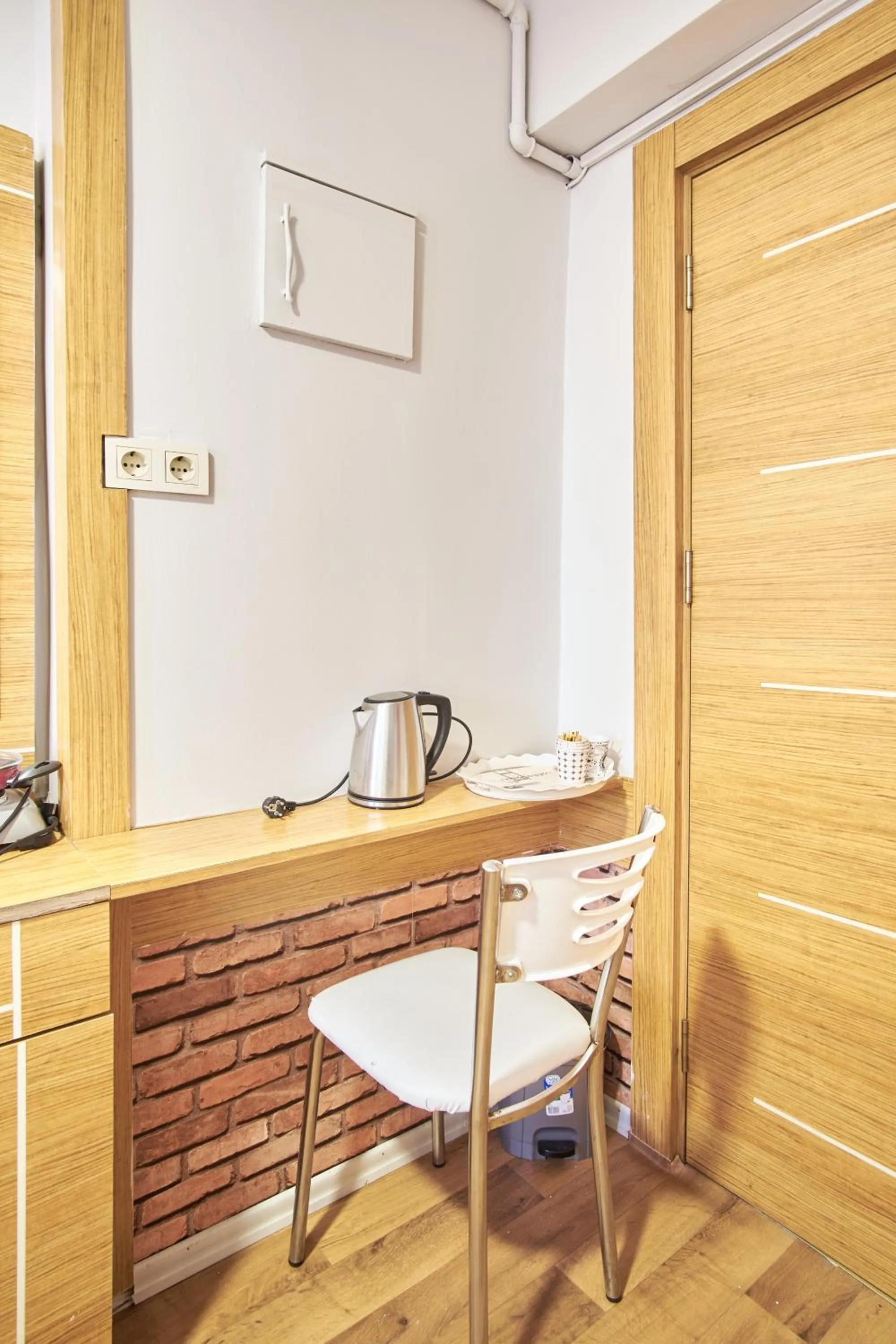 Coffee/tea facilities in Central Suites Taksim