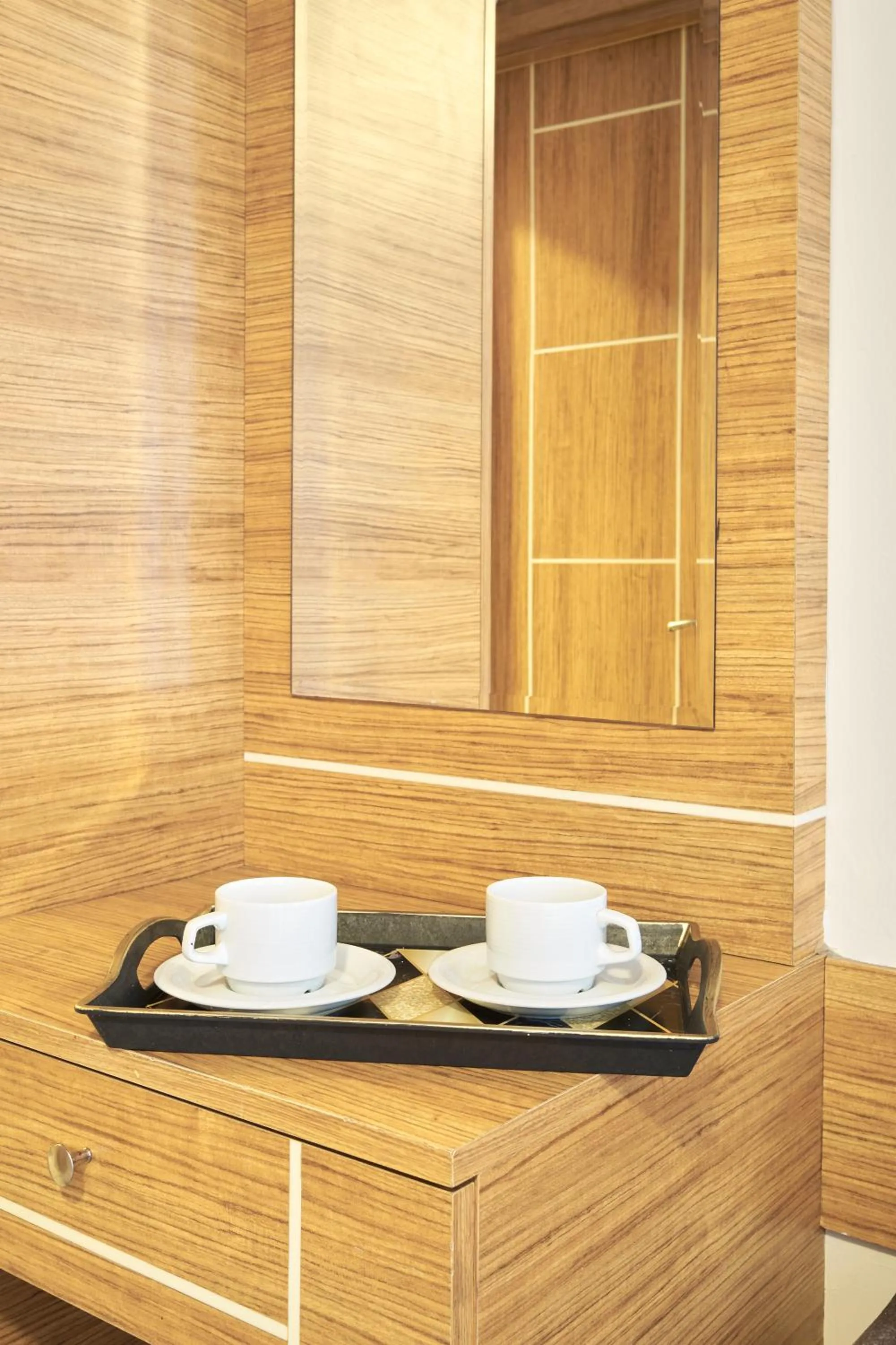 Coffee/tea facilities in Central Suites Taksim