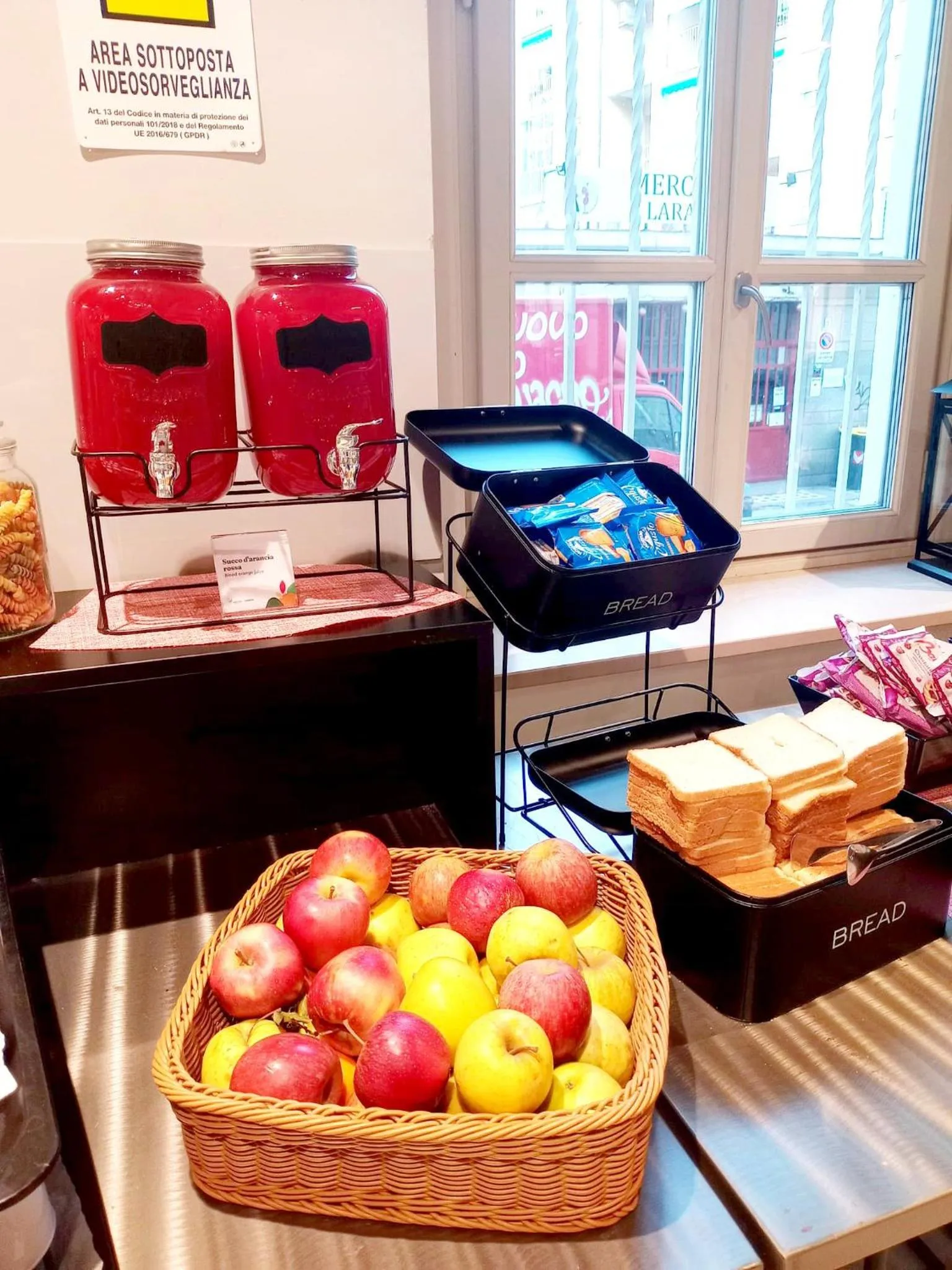 Continental breakfast in Camplus Bernini Casa per Ferie