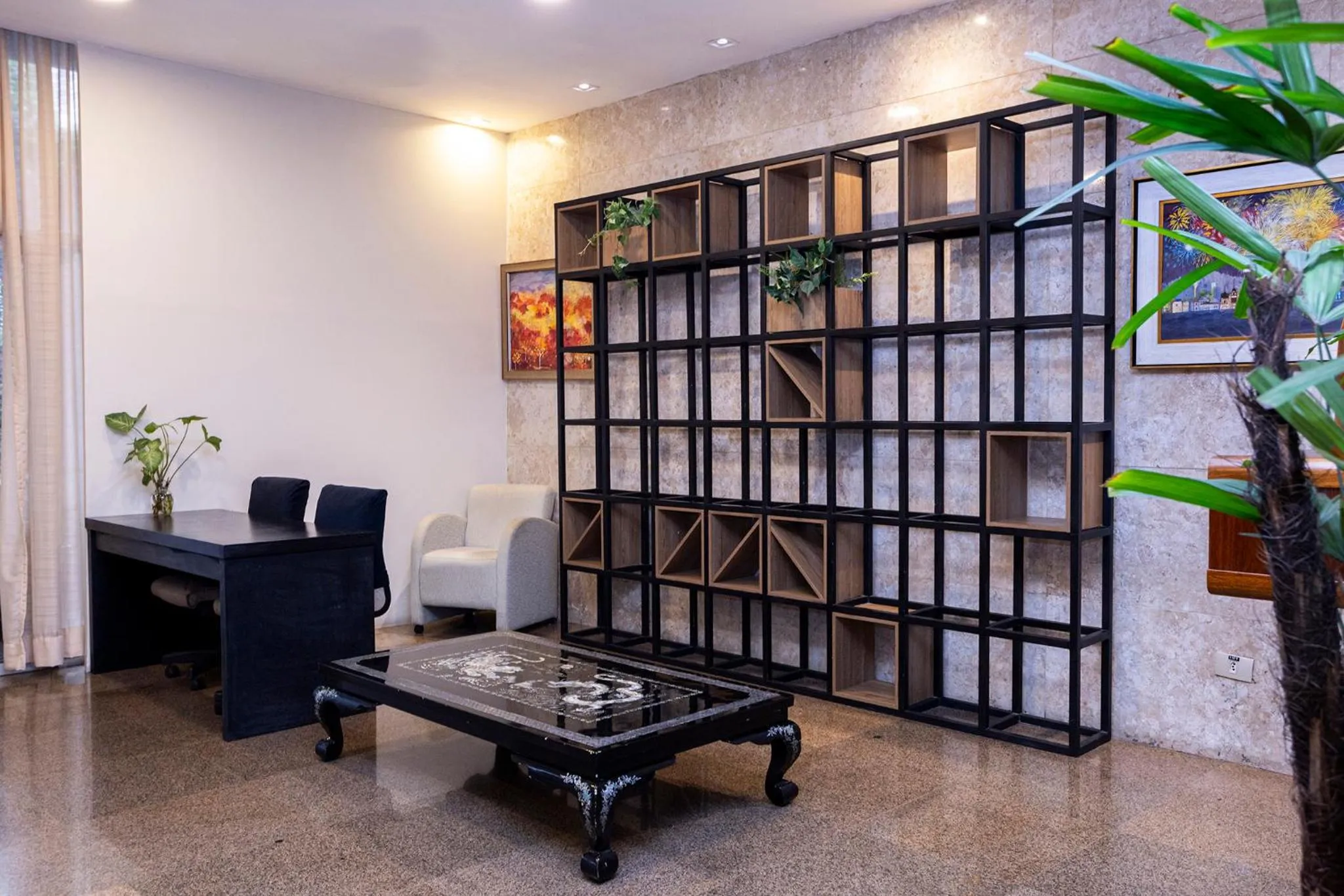 Seating area in Nikkey Palace Hotel