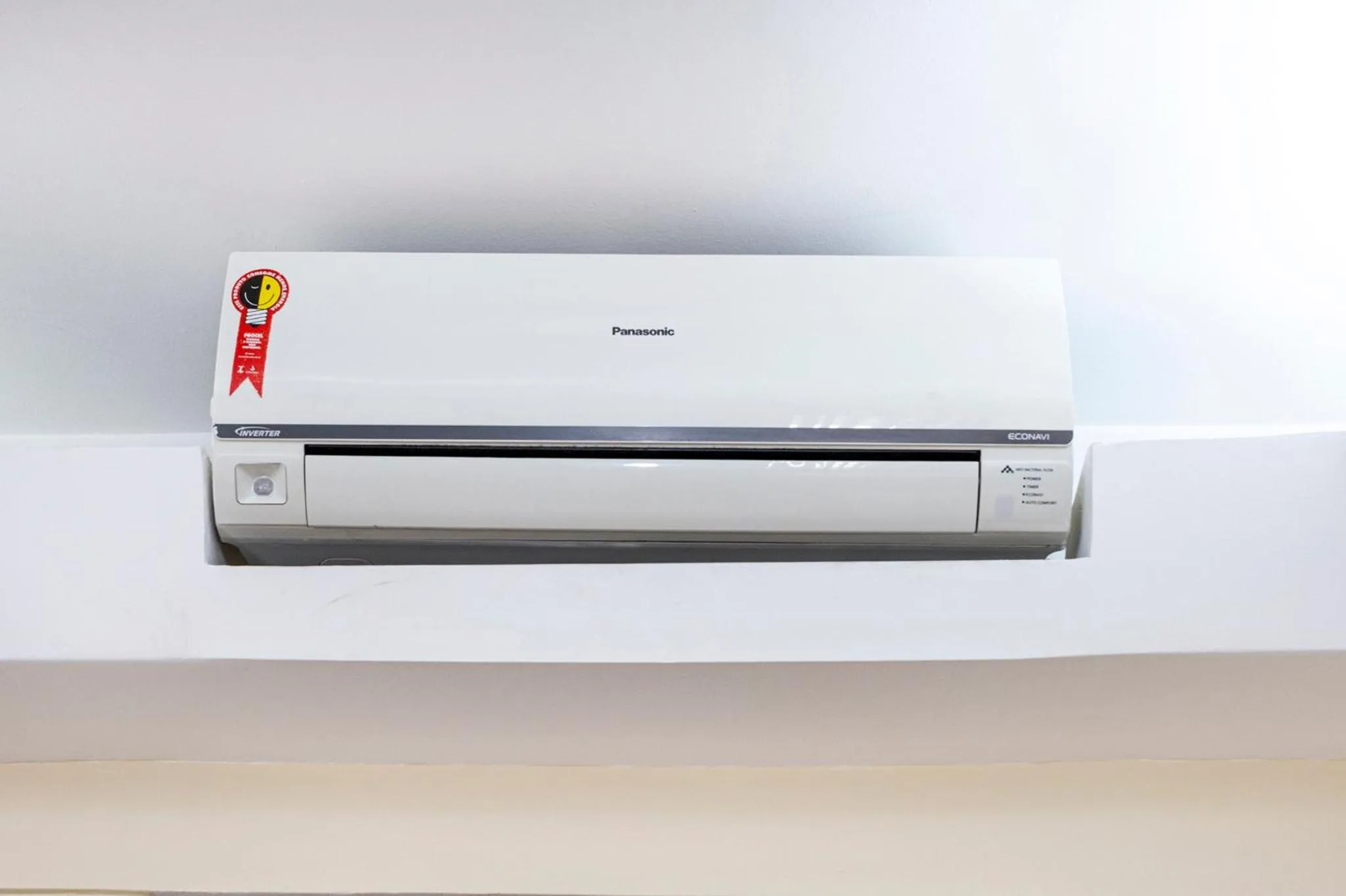 air conditioner in Nikkey Palace Hotel