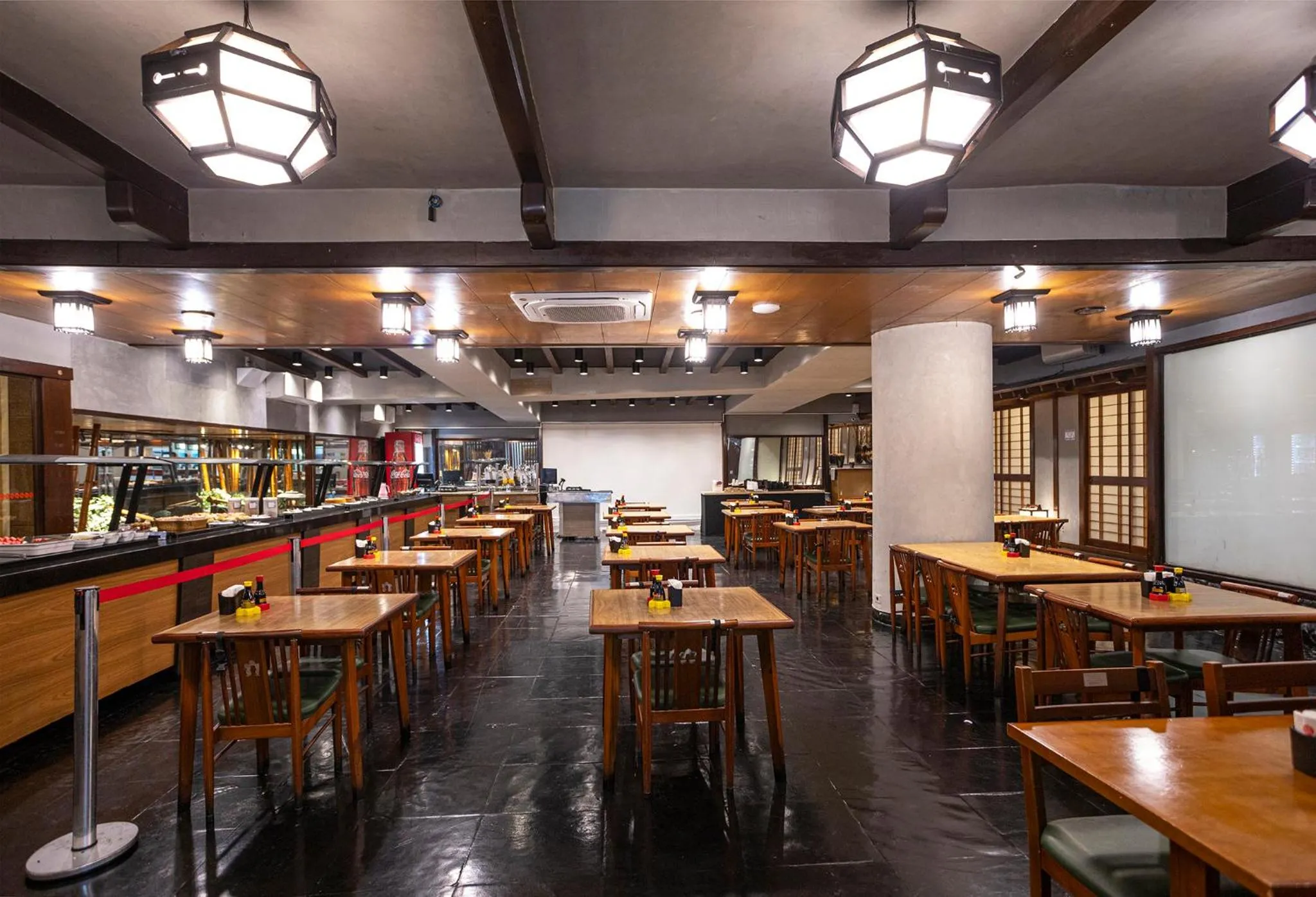 Restaurant/places to eat in Nikkey Palace Hotel