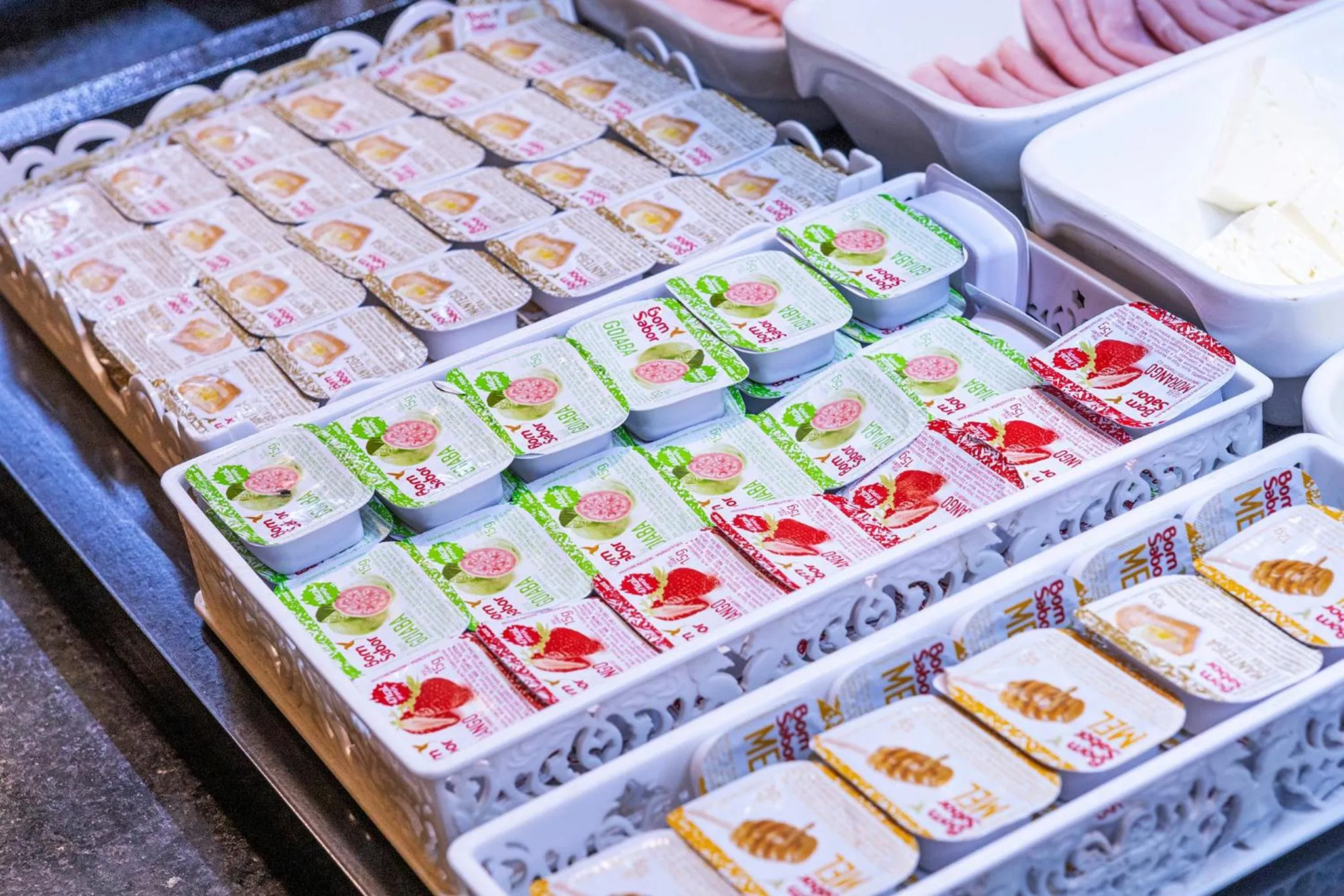 Buffet breakfast in Nikkey Palace Hotel